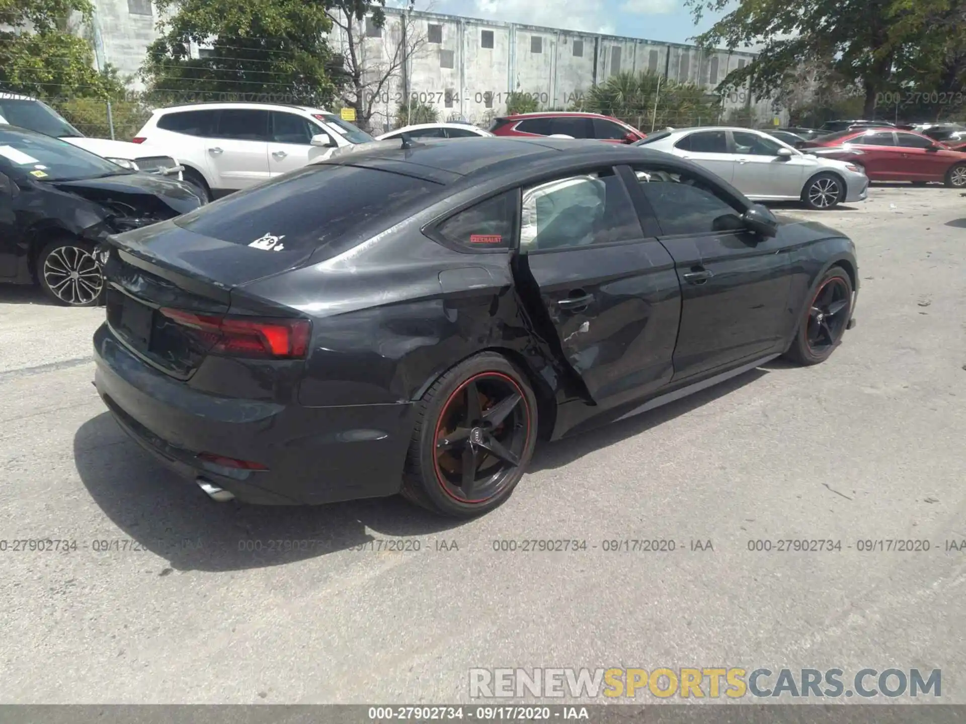 4 Photograph of a damaged car WAUENCF53KA030891 AUDI A5 SPORTBACK 2019