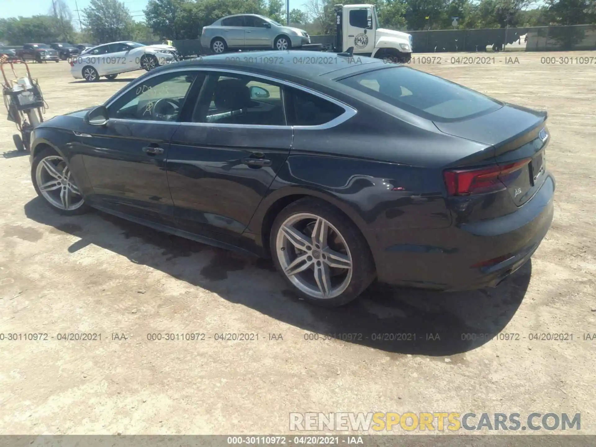 3 Photograph of a damaged car WAUENCF55KA058403 AUDI A5 SPORTBACK 2019