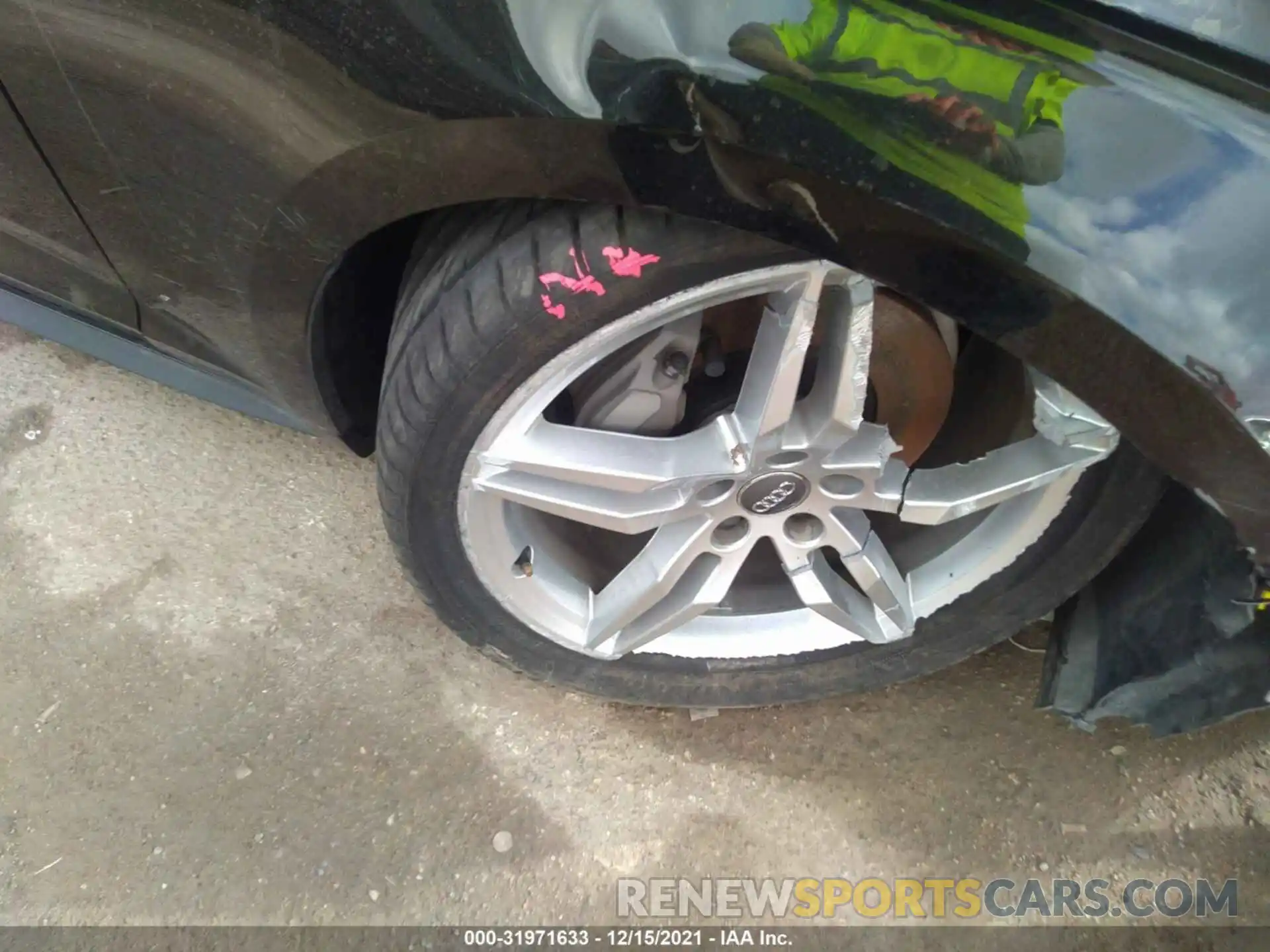 14 Photograph of a damaged car WAUENCF55KA084578 AUDI A5 SPORTBACK 2019