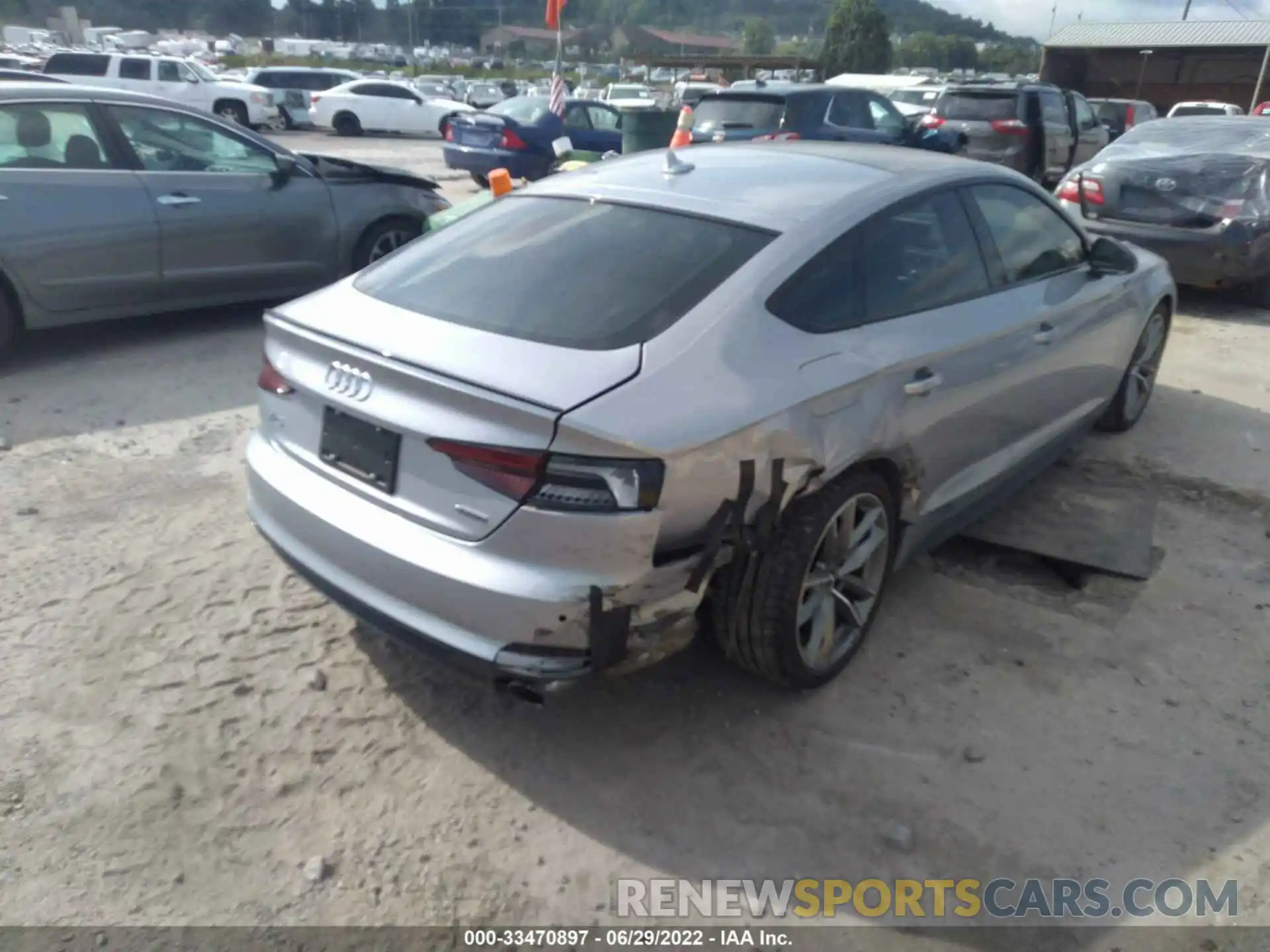 4 Фотография поврежденного автомобиля WAUENCF56KA006536 AUDI A5 SPORTBACK 2019