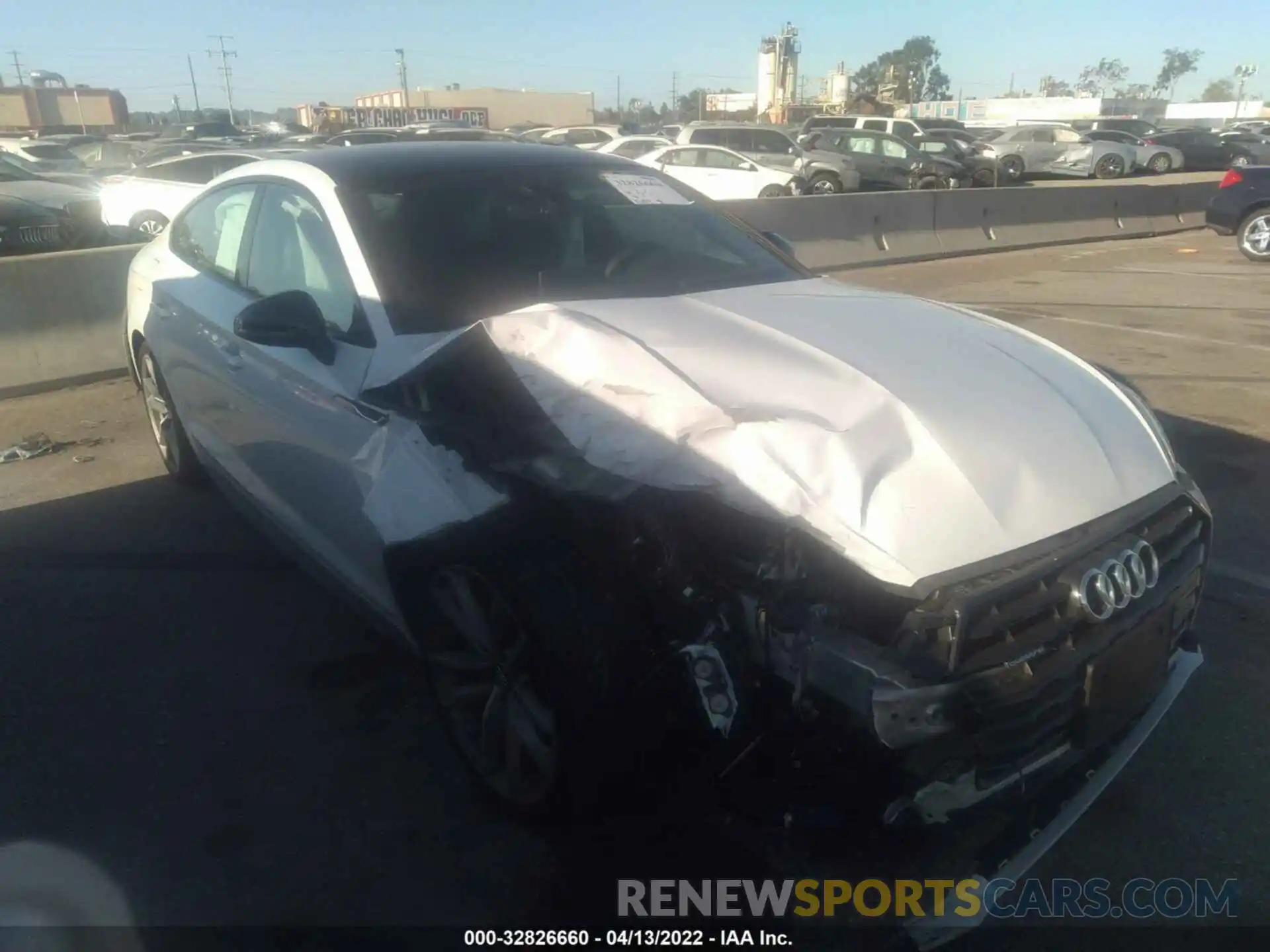 1 Photograph of a damaged car WAUENCF57KA026620 AUDI A5 SPORTBACK 2019