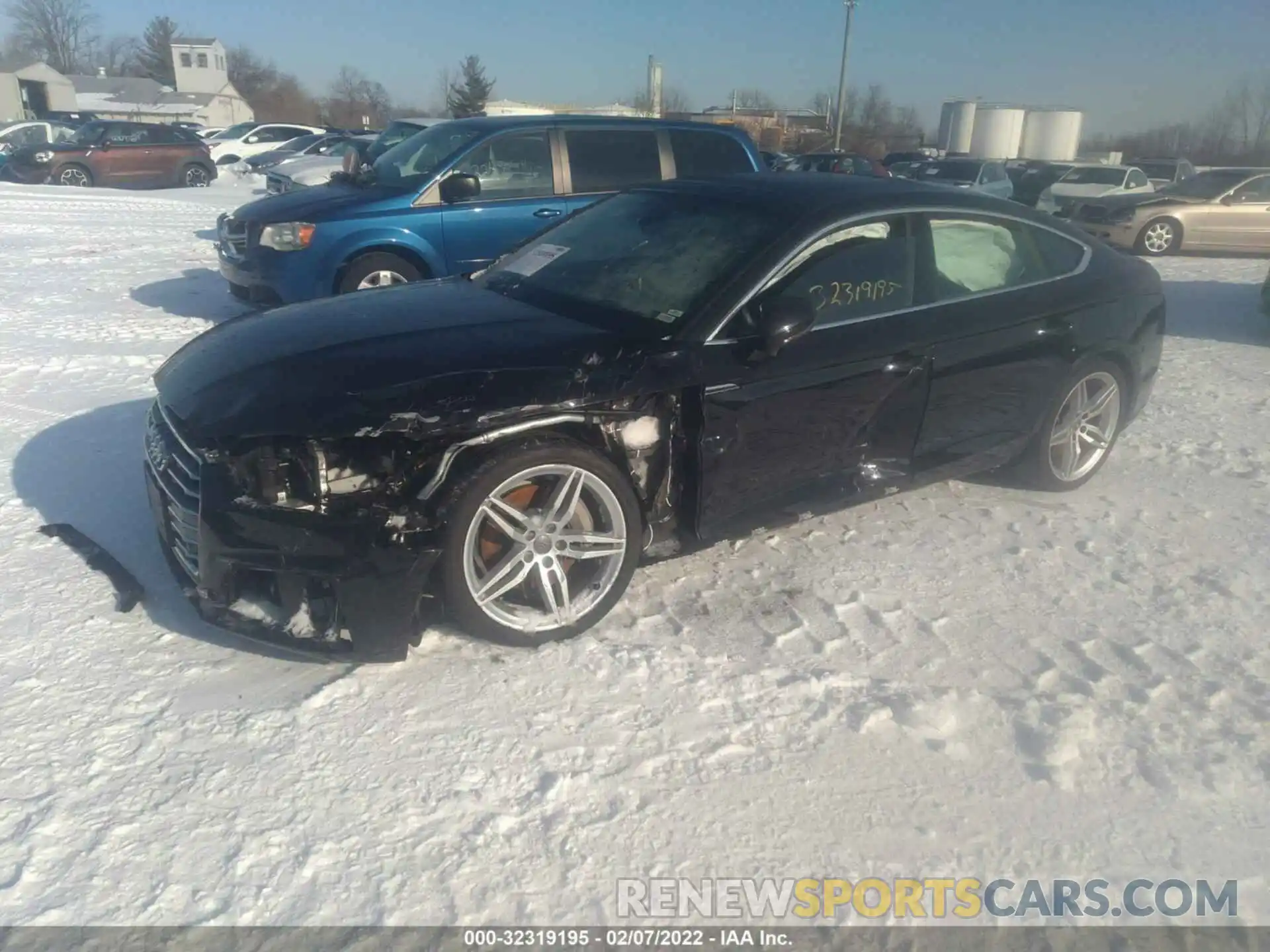 4 Фотография поврежденного автомобиля WAUENCF57KA098076 AUDI A5 SPORTBACK 2019