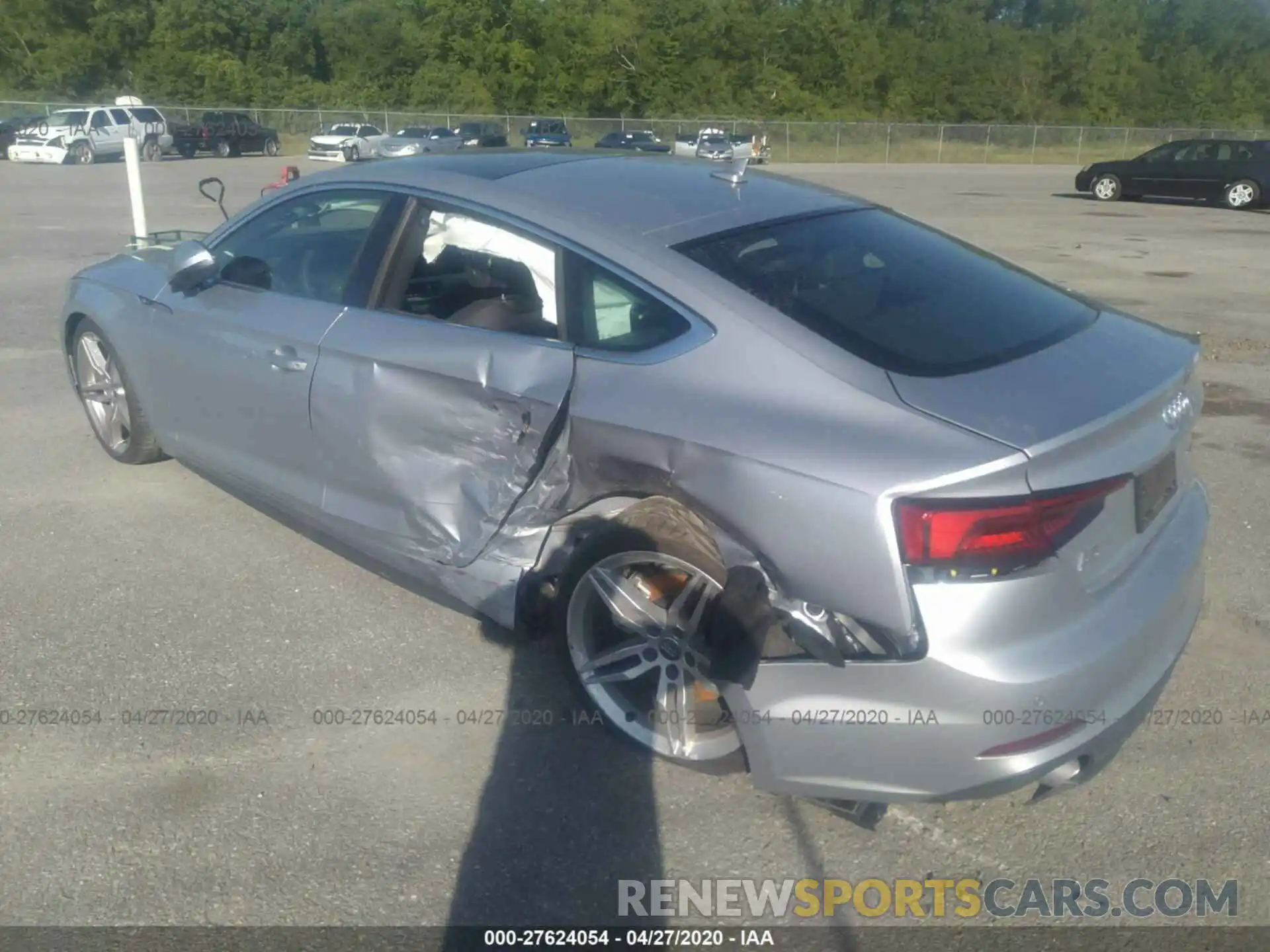 3 Photograph of a damaged car WAUENCF59KA078766 AUDI A5 SPORTBACK 2019