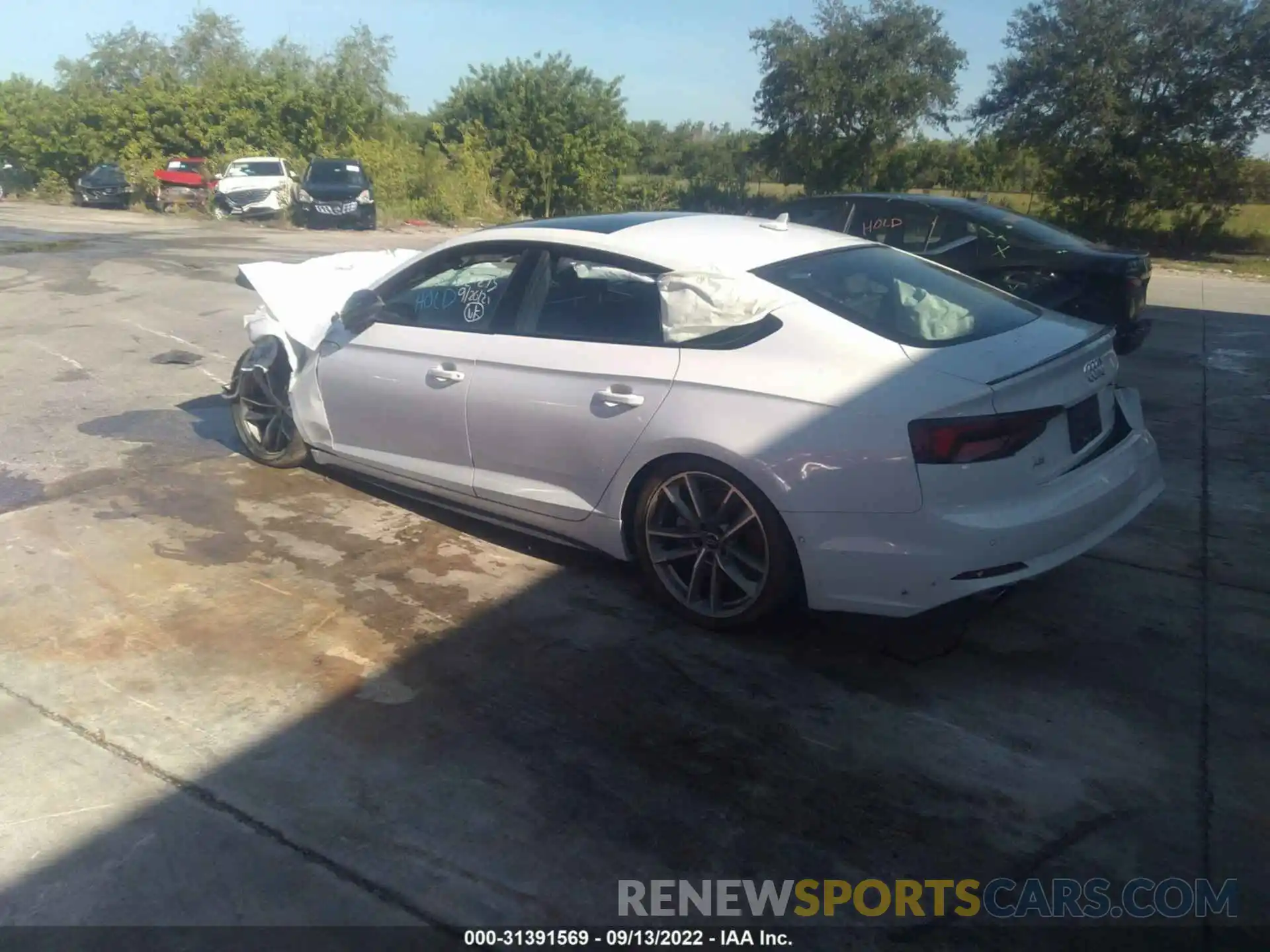 3 Photograph of a damaged car WAUFNCF56KA028105 AUDI A5 SPORTBACK 2019