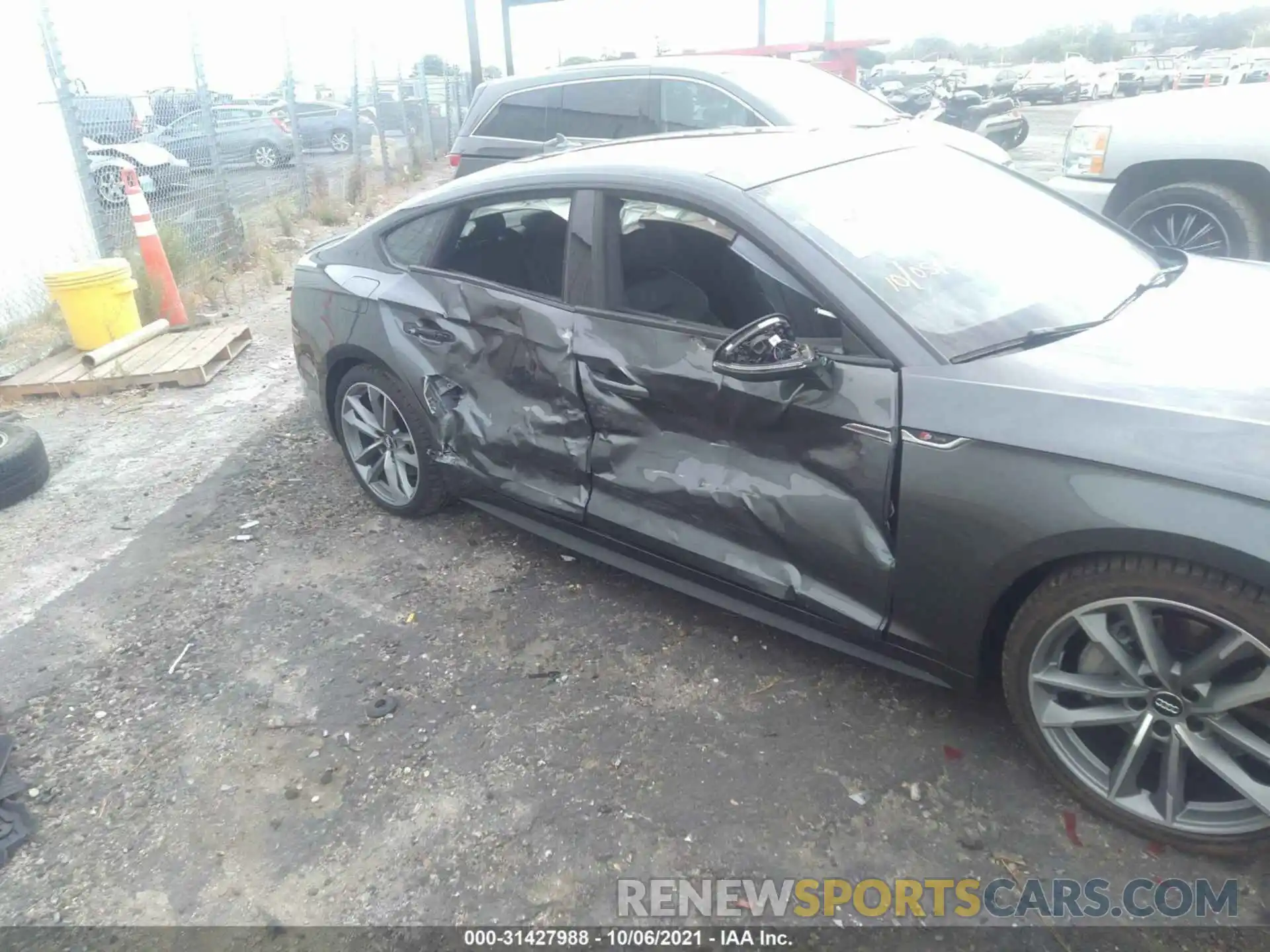 6 Photograph of a damaged car WAUFNDF58KA077005 AUDI A5 SPORTBACK 2019