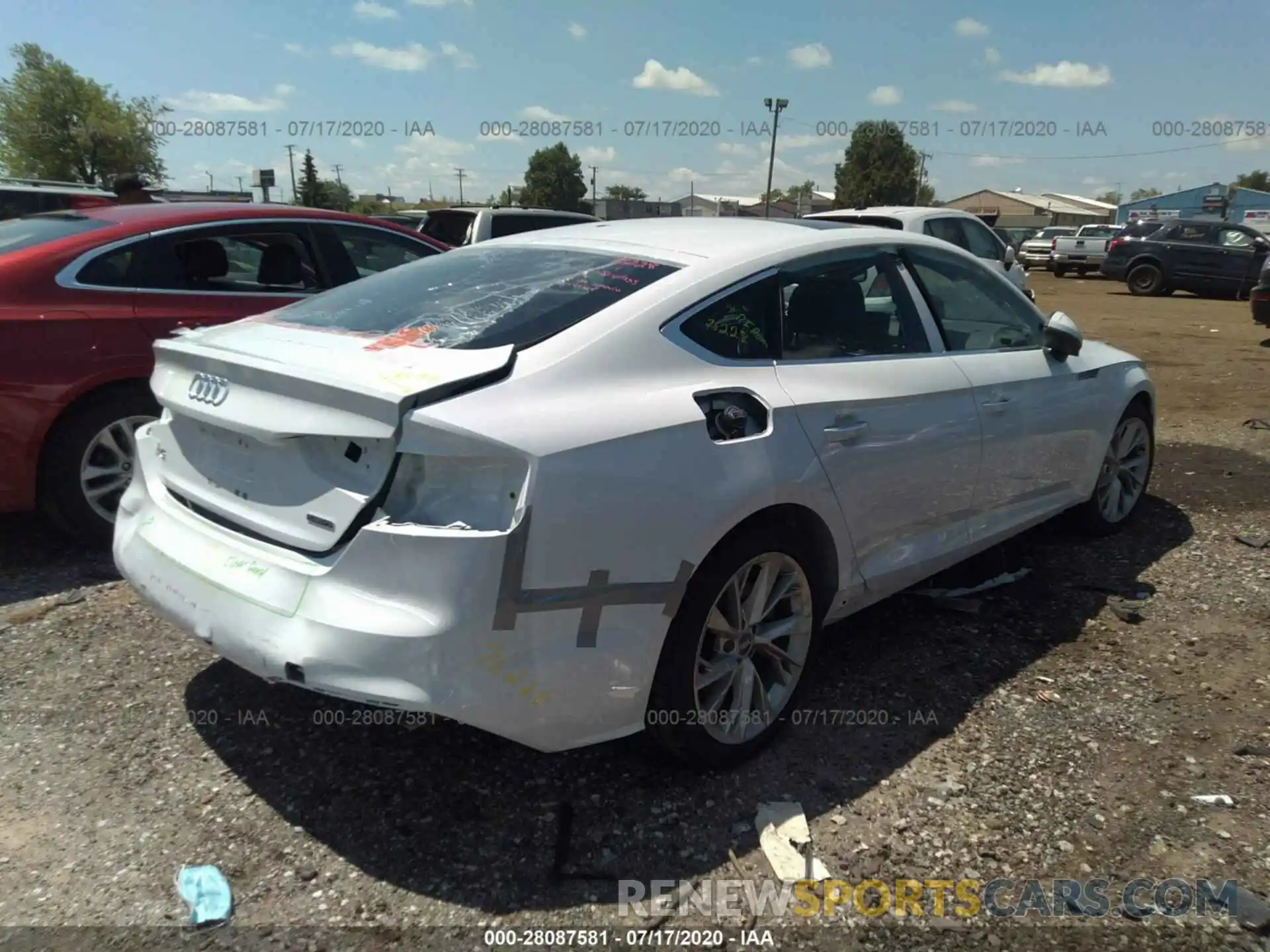 4 Photograph of a damaged car WAUANCF51LA002488 AUDI A5 SPORTBACK 2020