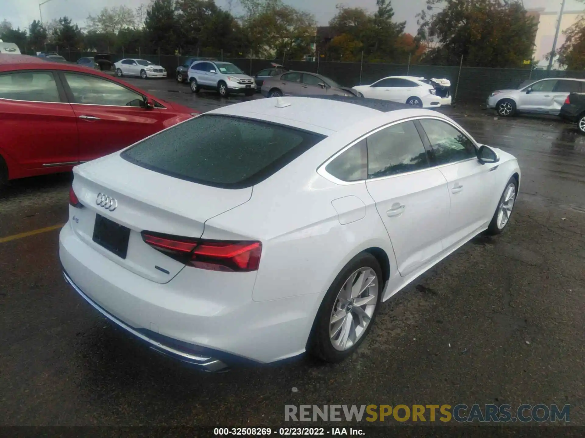 4 Photograph of a damaged car WAUANCF51LA004094 AUDI A5 SPORTBACK 2020