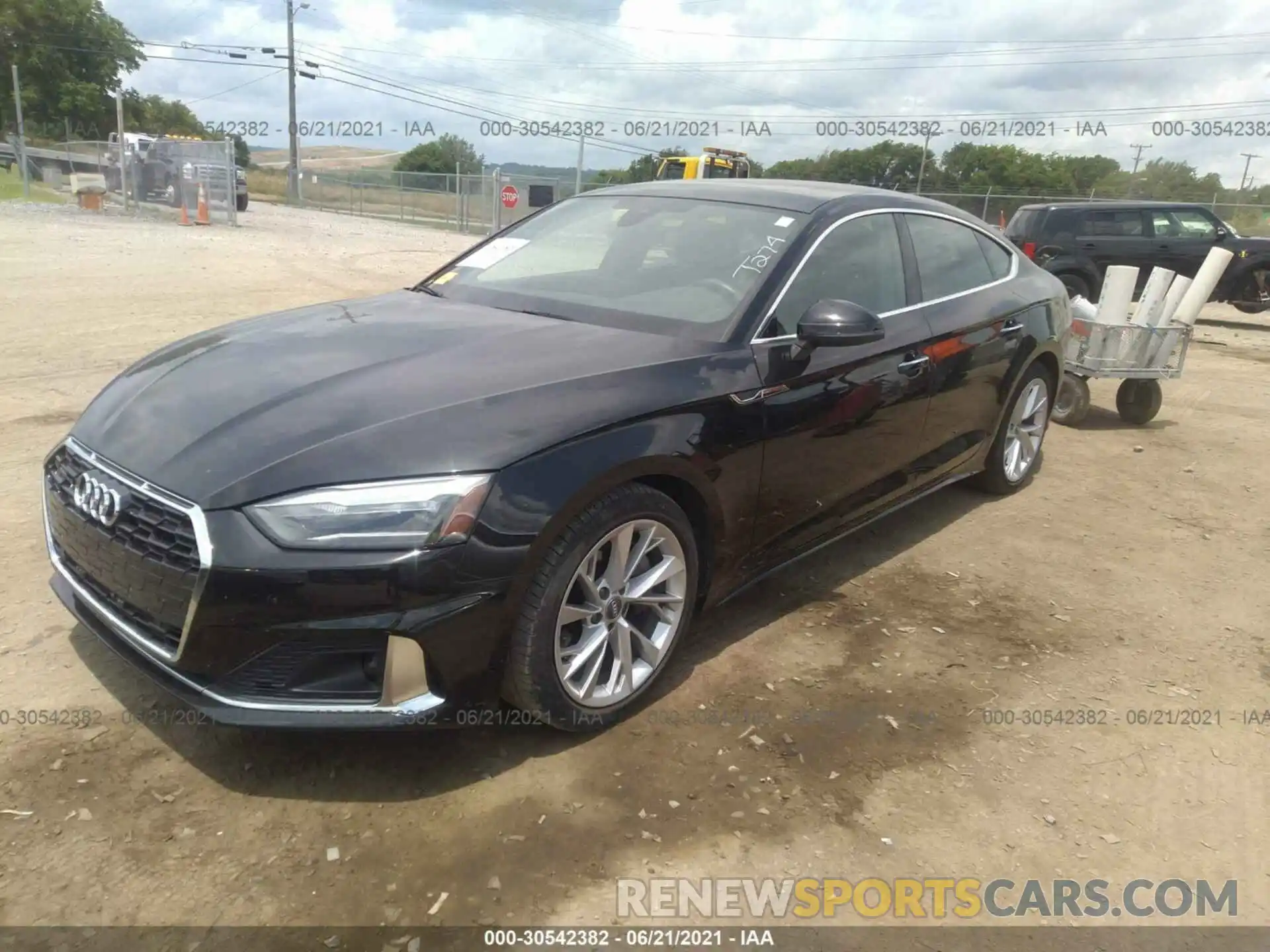 2 Фотография поврежденного автомобиля WAUANCF57LA007386 AUDI A5 SPORTBACK 2020