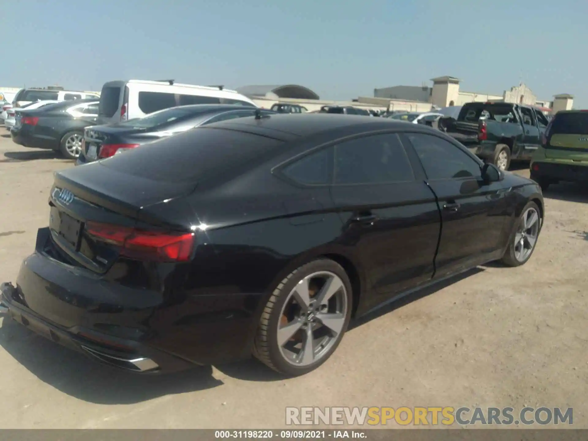 4 Фотография поврежденного автомобиля WAUCNCF55LA001823 AUDI A5 SPORTBACK 2020