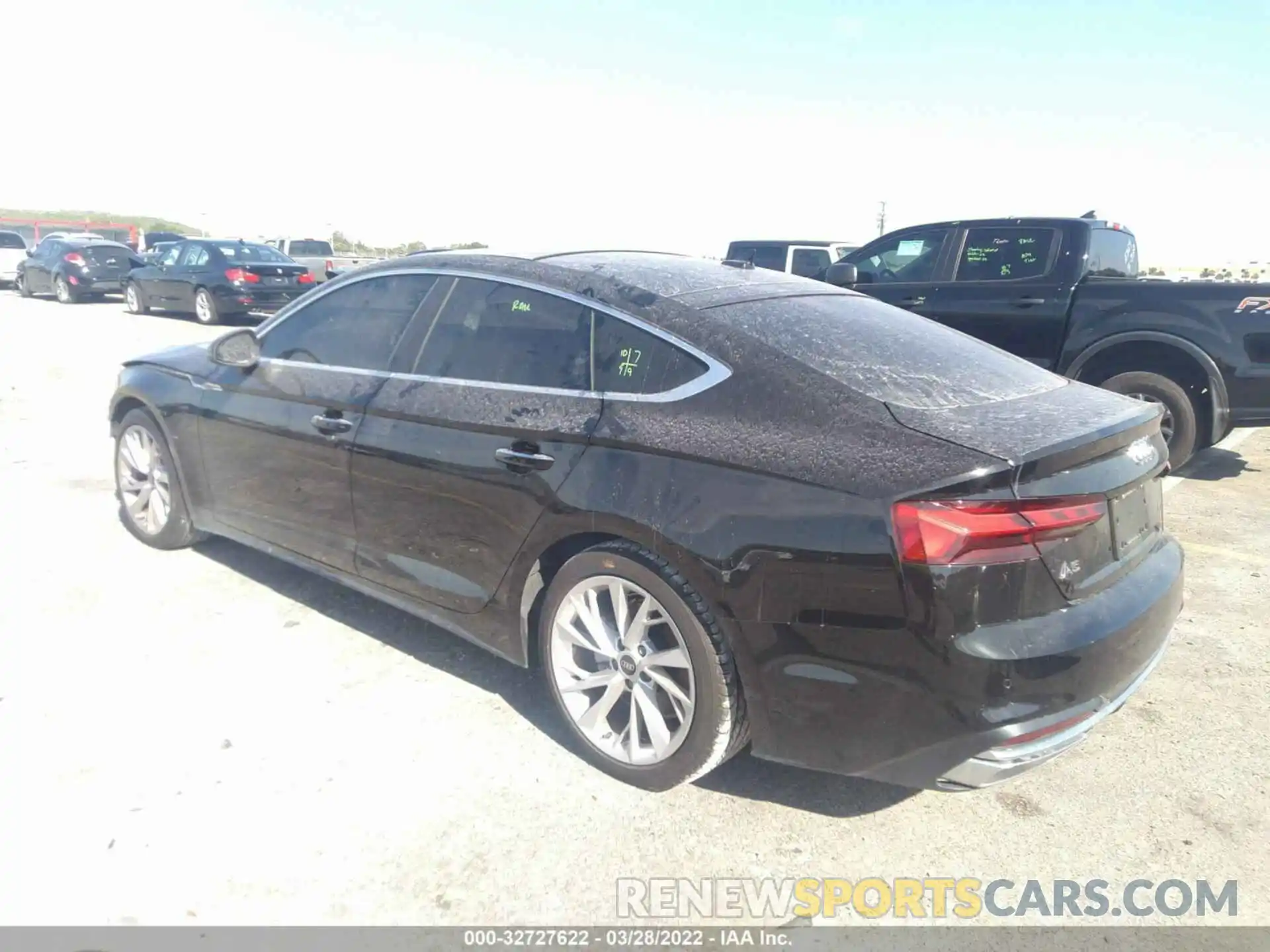 3 Photograph of a damaged car WAUABCF50MA009975 AUDI A5 SPORTBACK 2021