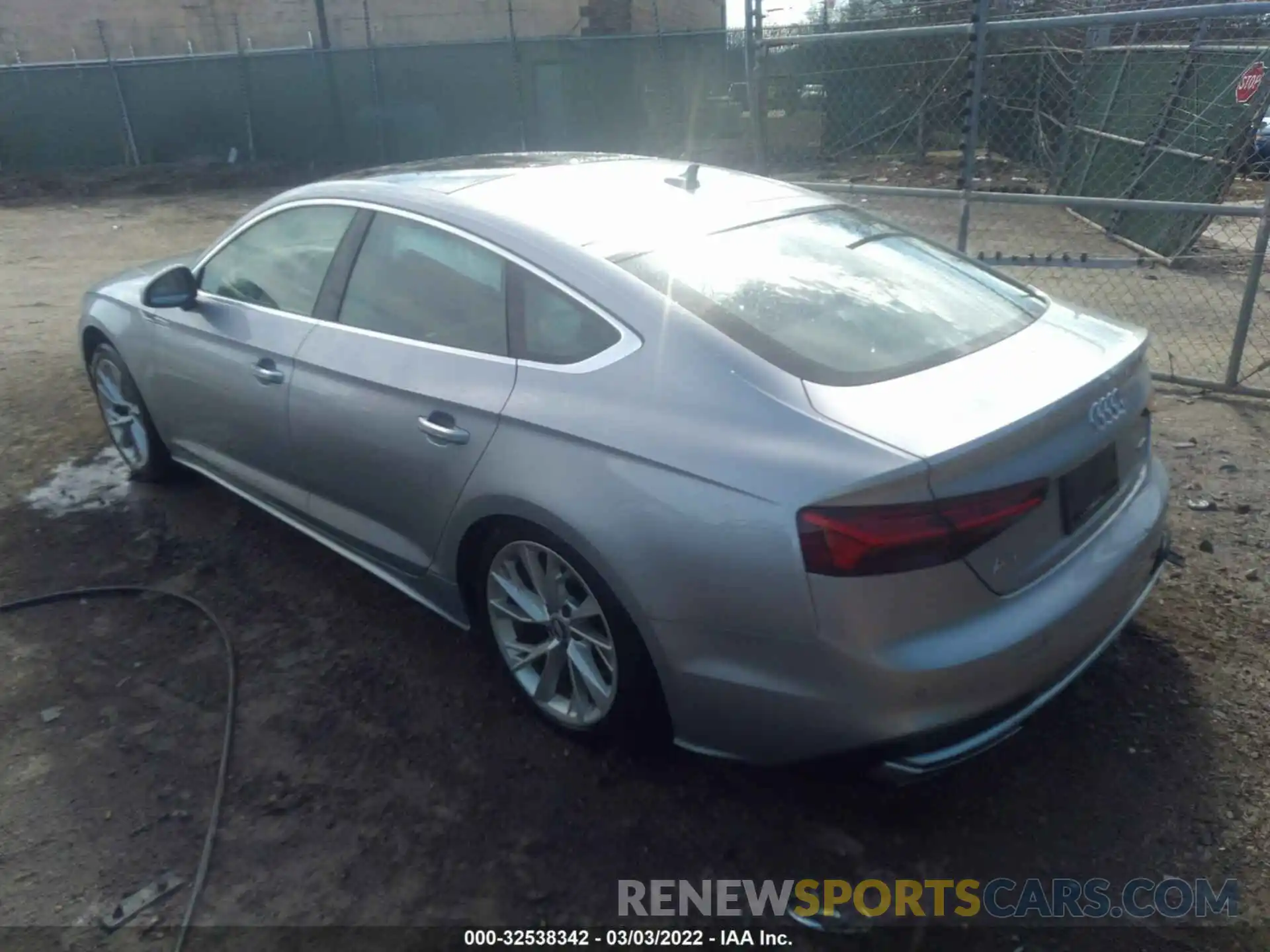 3 Фотография поврежденного автомобиля WAUABCF54MA009915 AUDI A5 SPORTBACK 2021