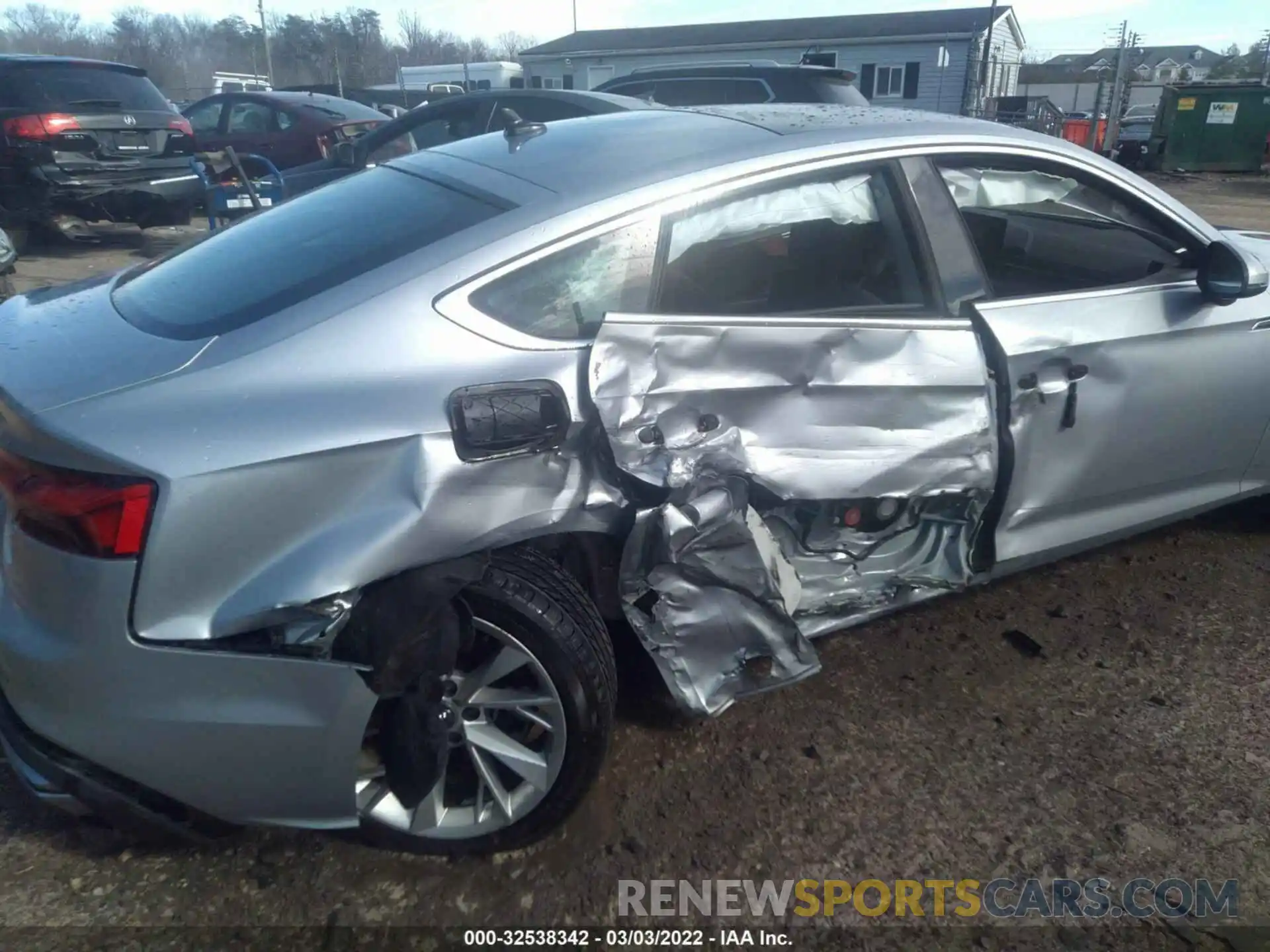 6 Photograph of a damaged car WAUABCF54MA009915 AUDI A5 SPORTBACK 2021