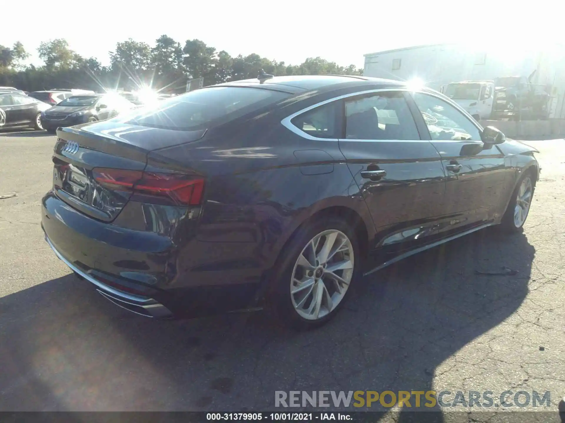 4 Photograph of a damaged car WAUABCF5XMA037363 AUDI A5 SPORTBACK 2021