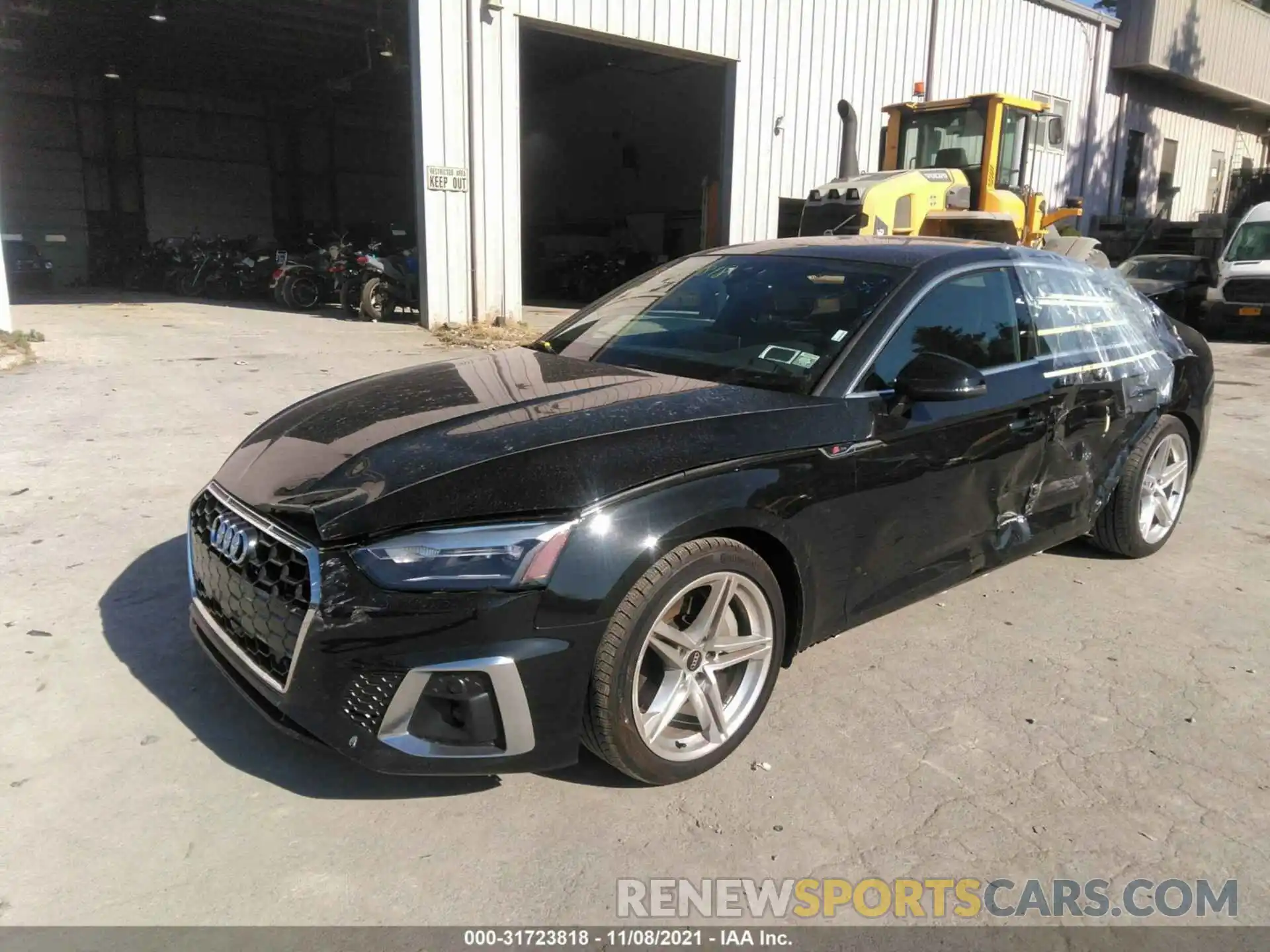 2 Фотография поврежденного автомобиля WAUDACF50MA047268 AUDI A5 SPORTBACK 2021