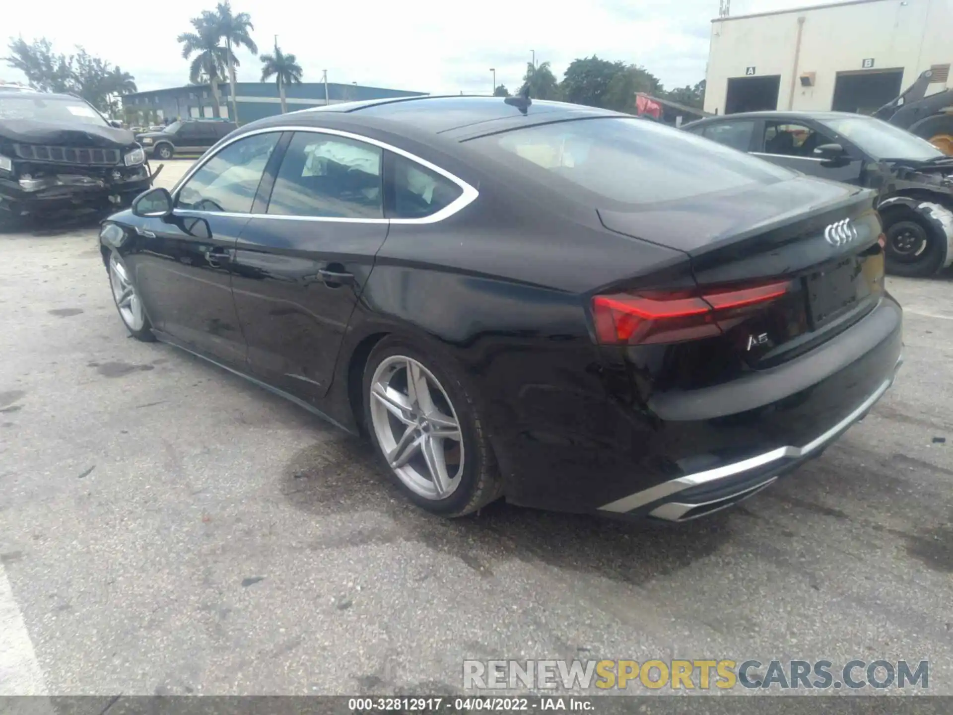 3 Photograph of a damaged car WAUDACF51MA017454 AUDI A5 SPORTBACK 2021