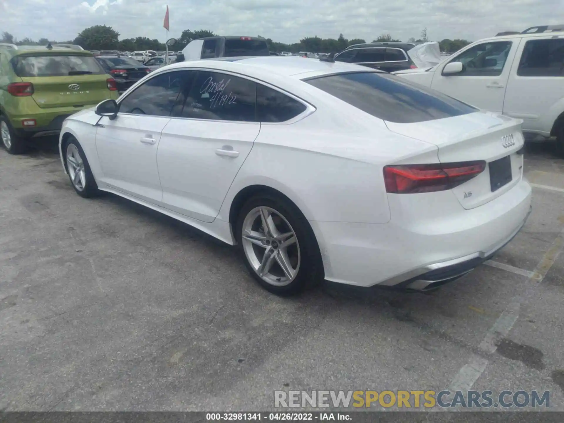 3 Photograph of a damaged car WAUDACF54MA054059 AUDI A5 SPORTBACK 2021