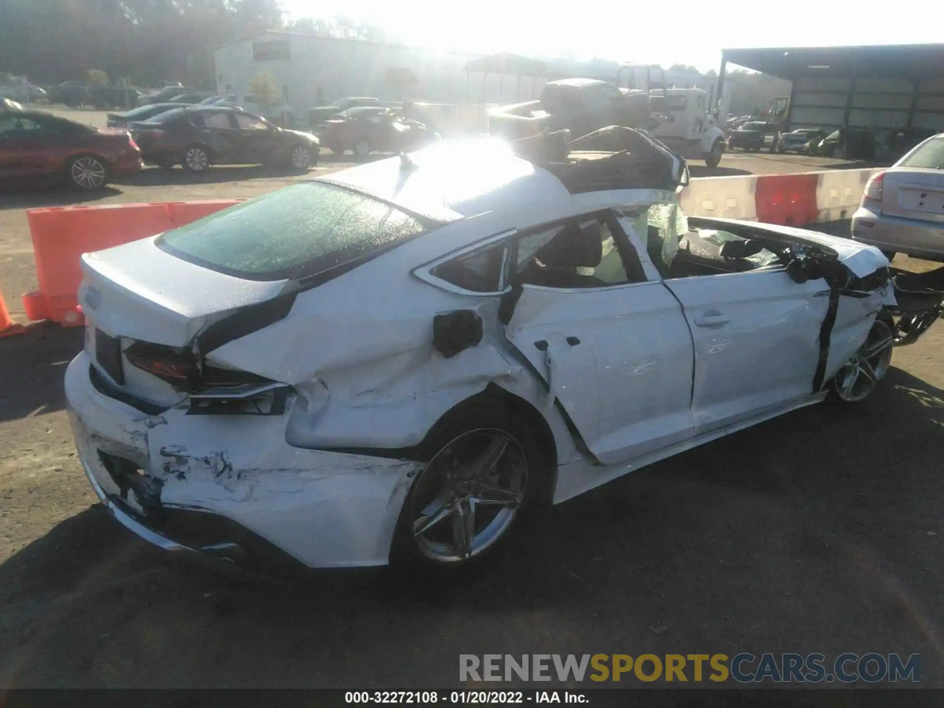 4 Photograph of a damaged car WAUDACF55MA010703 AUDI A5 SPORTBACK 2021