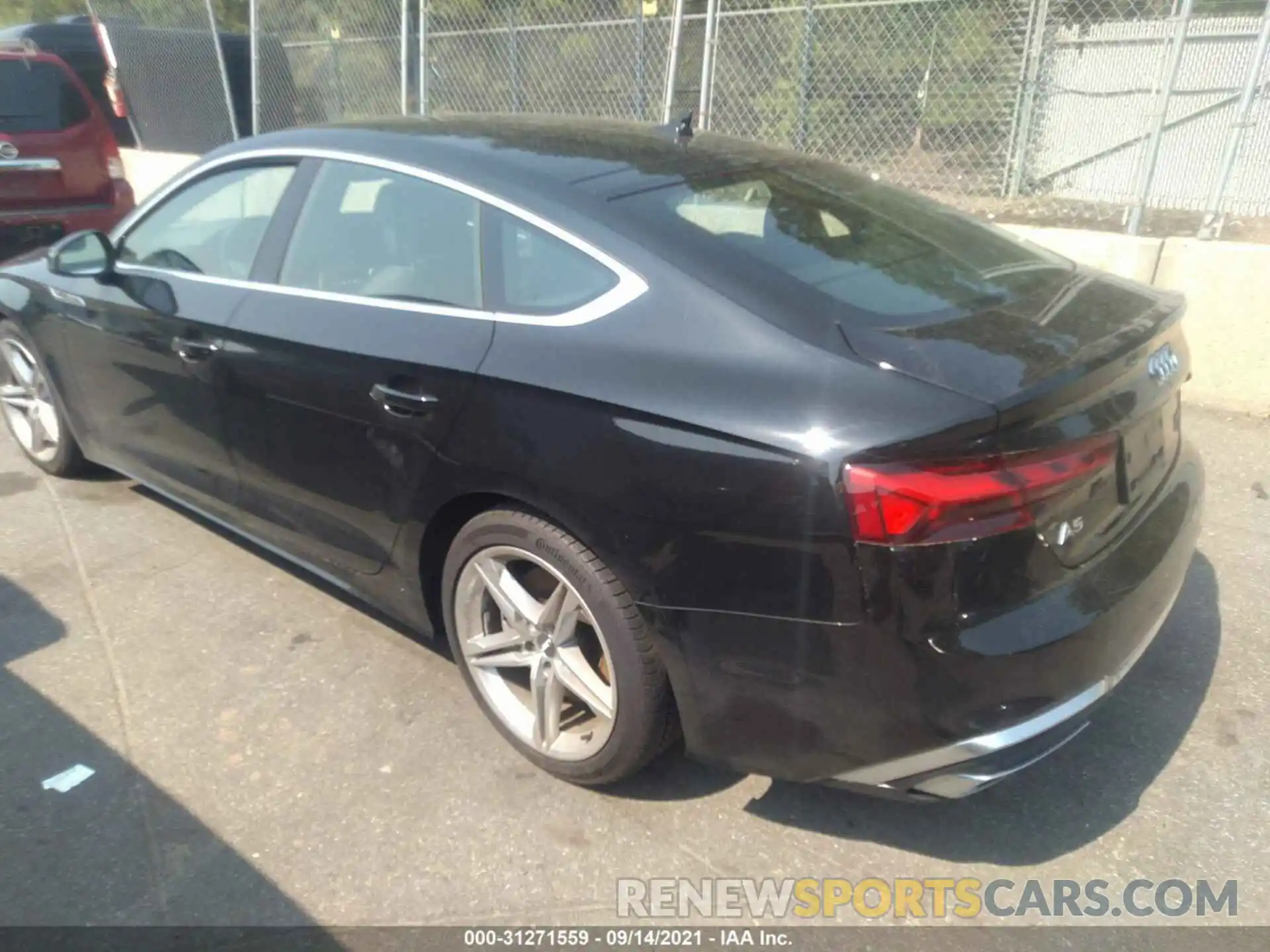 3 Photograph of a damaged car WAUDACF56MA018891 AUDI A5 SPORTBACK 2021