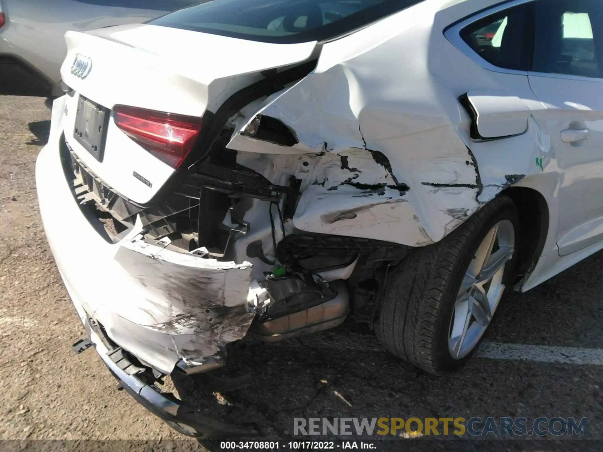 6 Photograph of a damaged car WAUDACF57MA055111 AUDI A5 SPORTBACK 2021