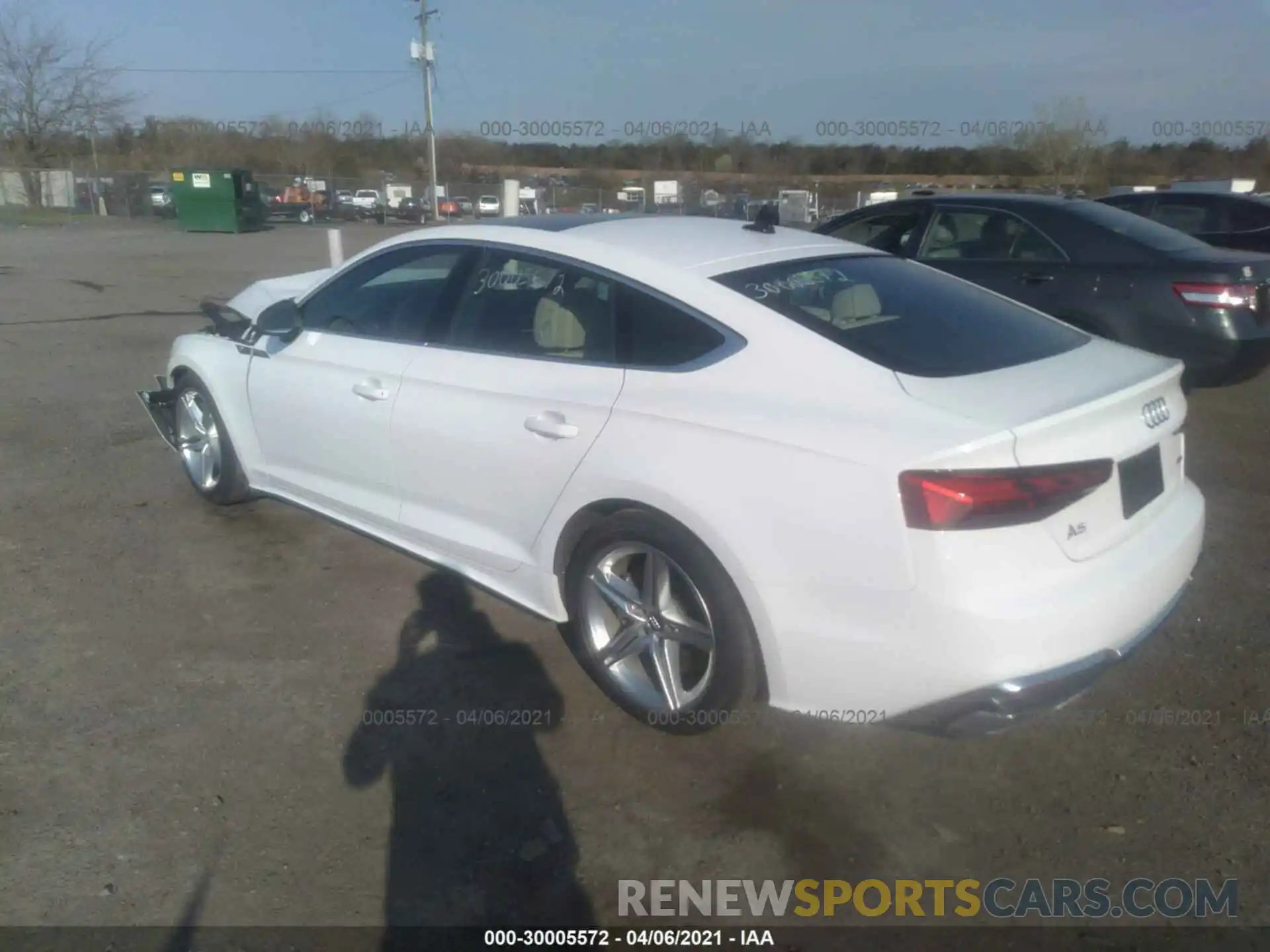 3 Photograph of a damaged car WAUDACF58MA014731 AUDI A5 SPORTBACK 2021