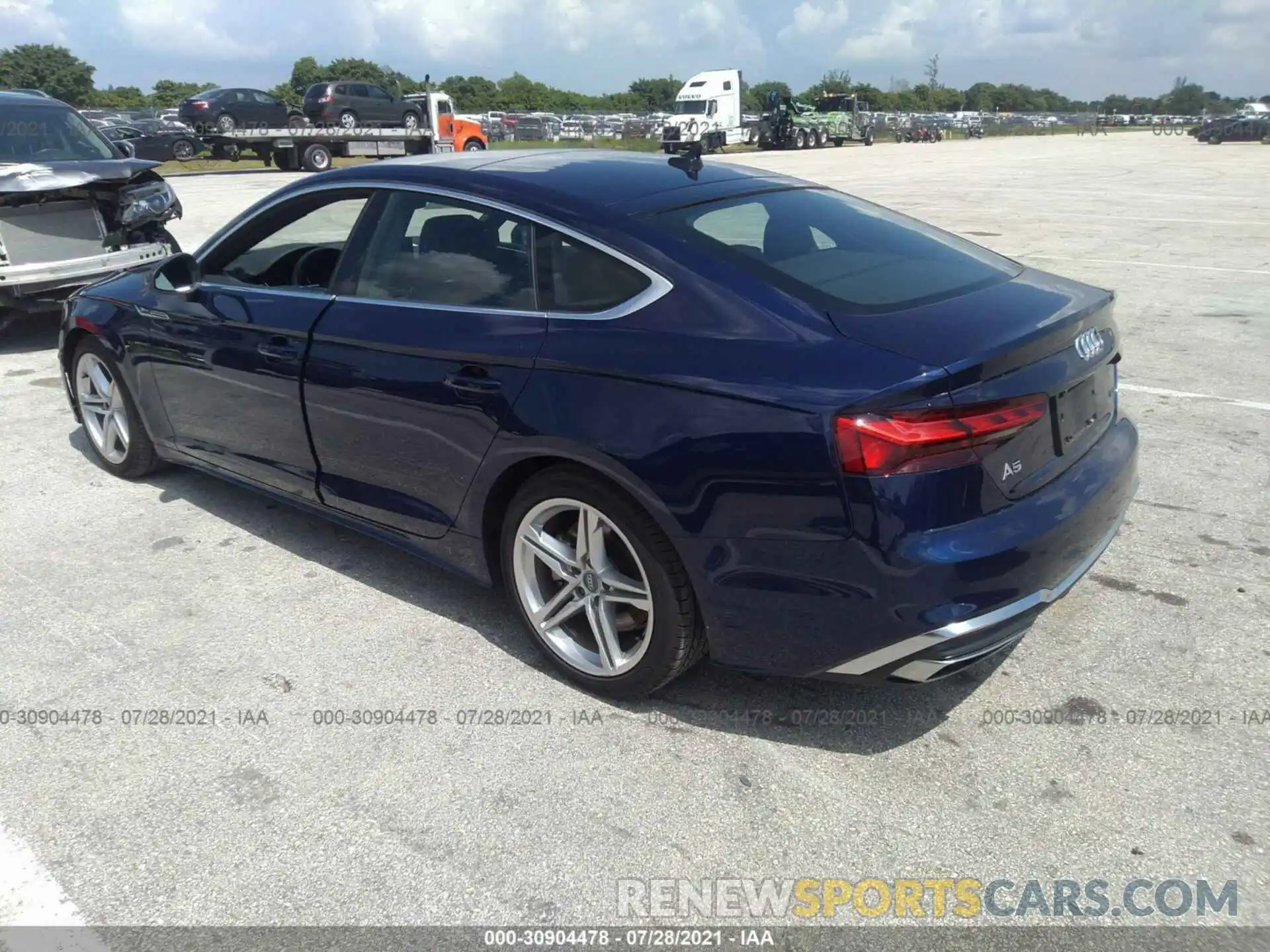 3 Photograph of a damaged car WAUDACF5XMA011829 AUDI A5 SPORTBACK 2021