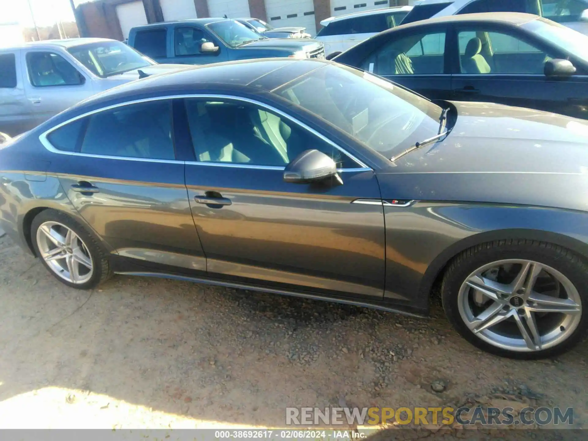 13 Фотография поврежденного автомобиля WAUFACF54MA041675 AUDI A5 SPORTBACK 2021