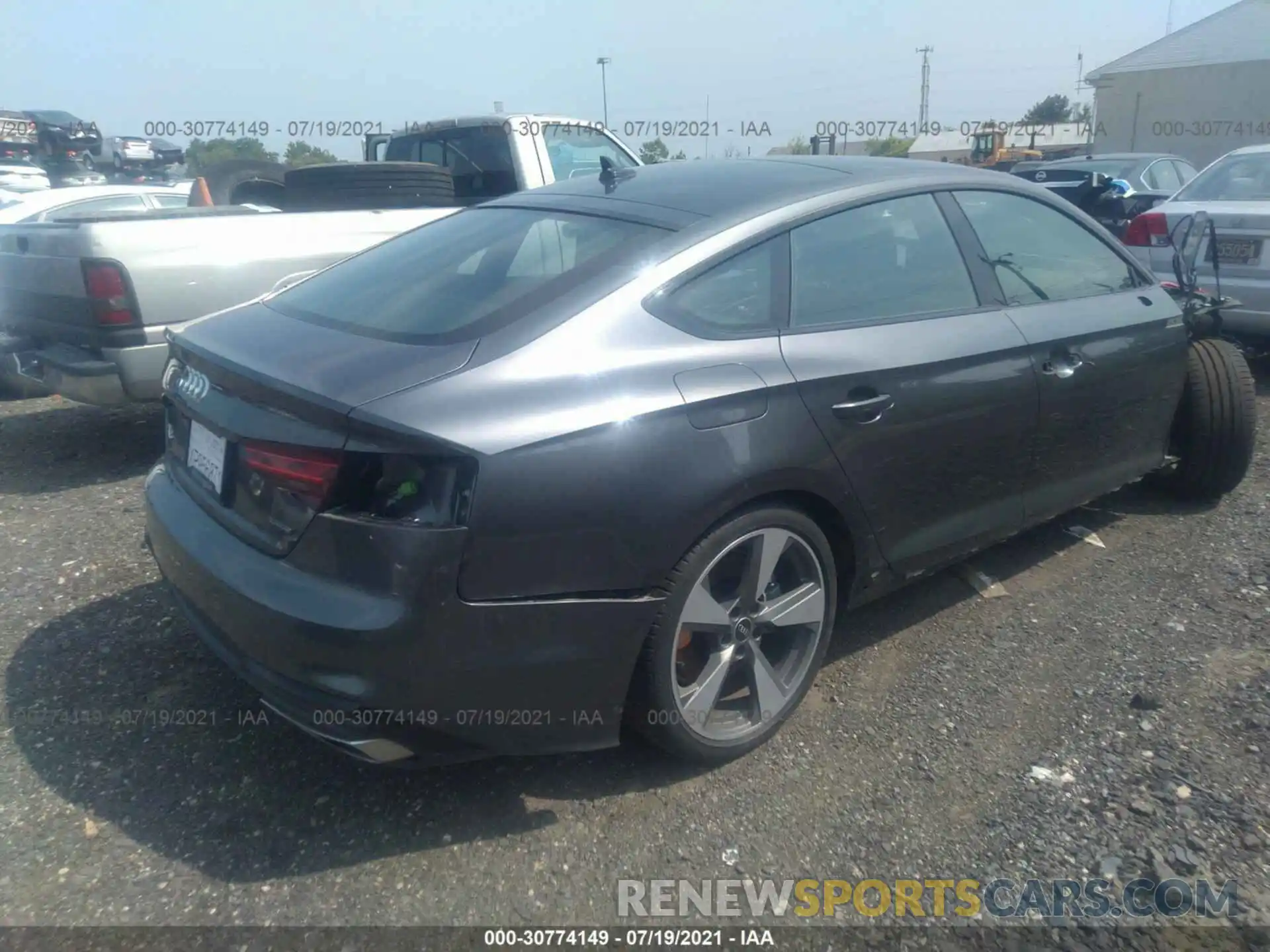 4 Фотография поврежденного автомобиля WAUFACF57MA033070 AUDI A5 SPORTBACK 2021