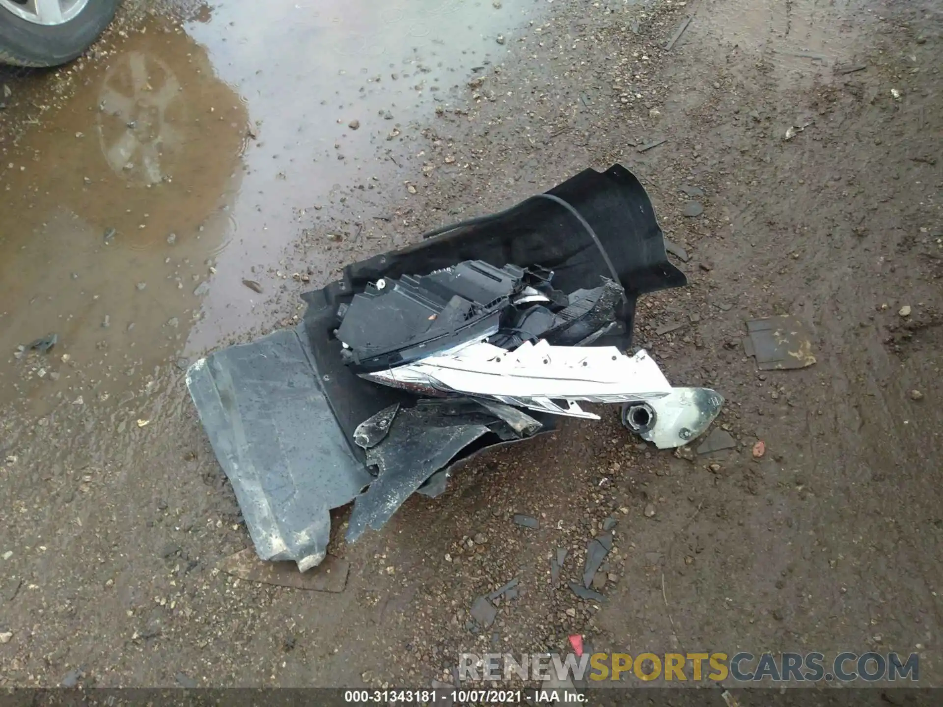 12 Photograph of a damaged car WAUFACF59MA052333 AUDI A5 SPORTBACK 2021