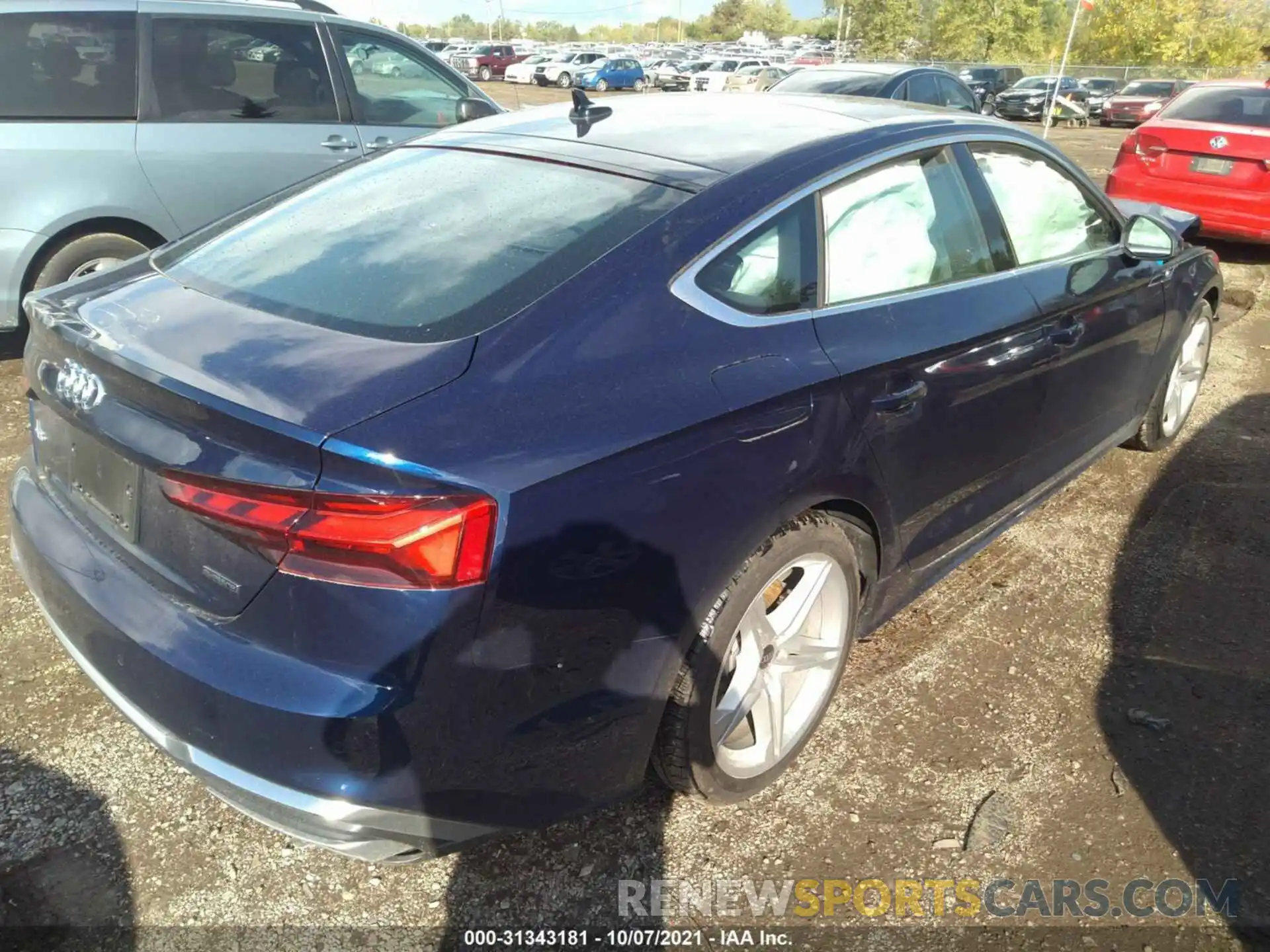 4 Фотография поврежденного автомобиля WAUFACF59MA052333 AUDI A5 SPORTBACK 2021