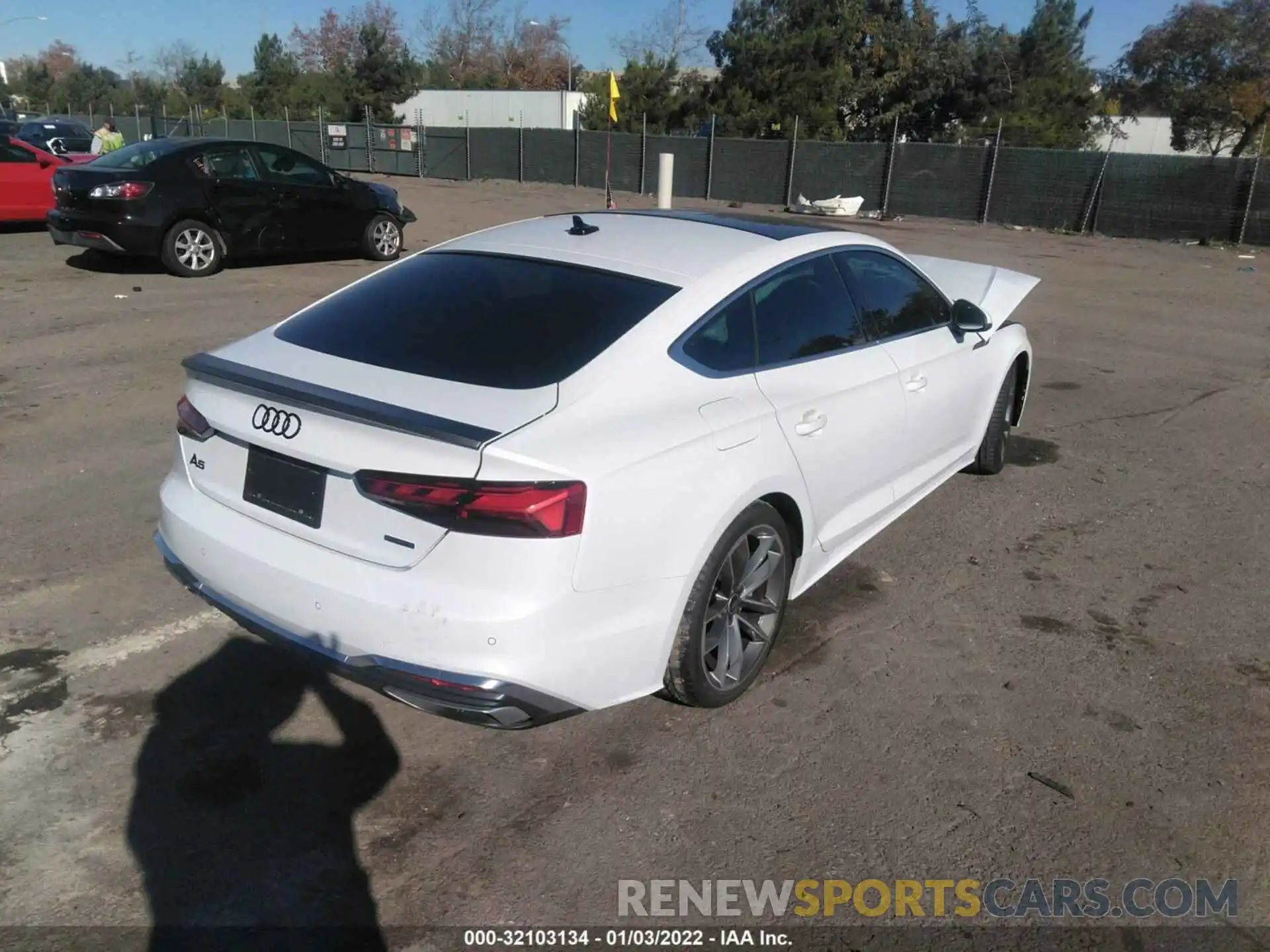 4 Photograph of a damaged car WAUFACF5XMA027120 AUDI A5 SPORTBACK 2021