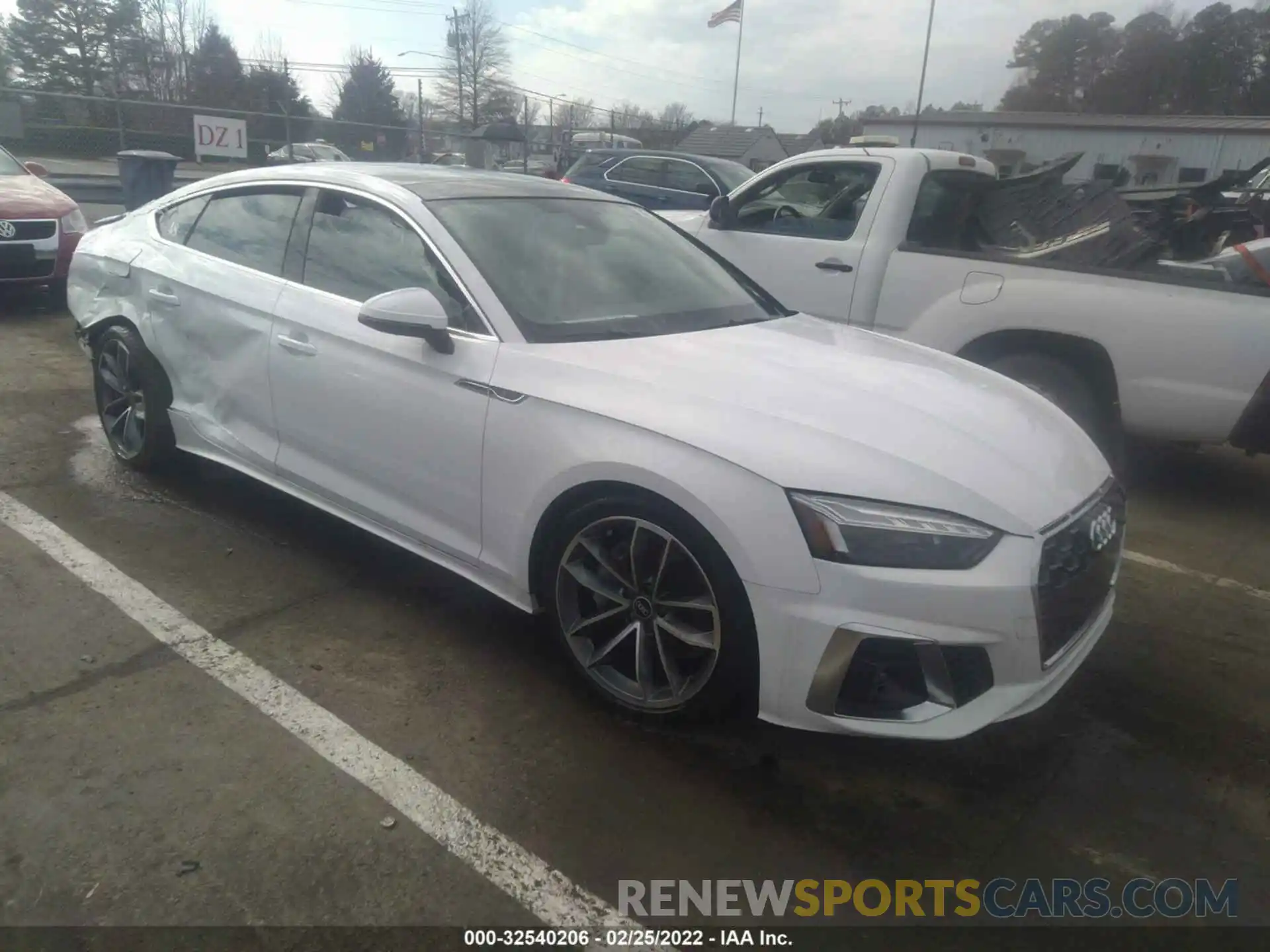 1 Photograph of a damaged car WAUFACF5XMA042989 AUDI A5 SPORTBACK 2021