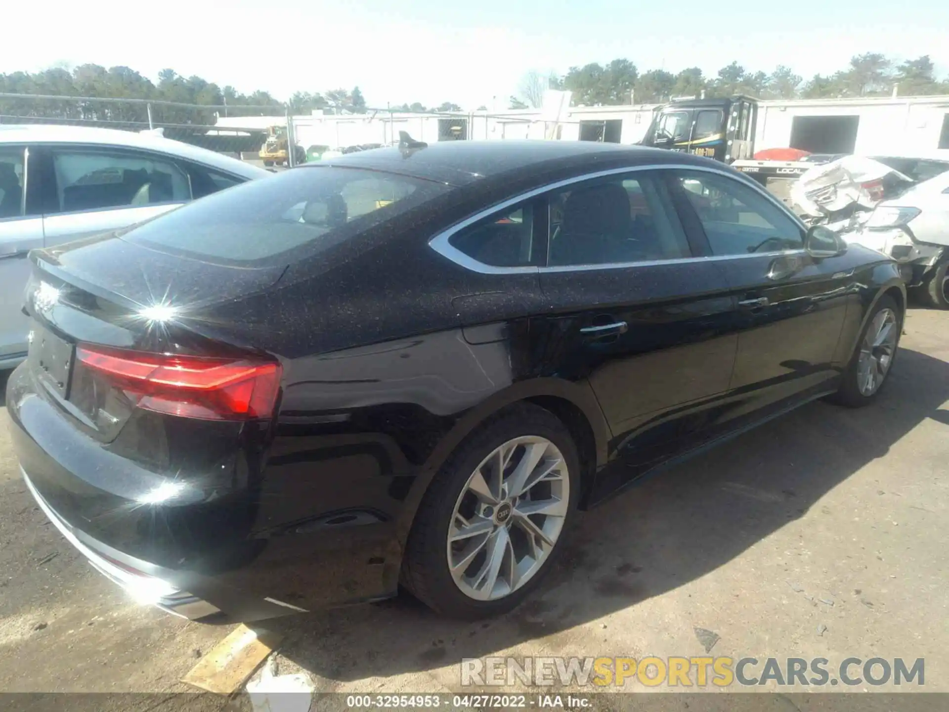 4 Фотография поврежденного автомобиля WAUABCF52NA015018 AUDI A5 SPORTBACK 2022