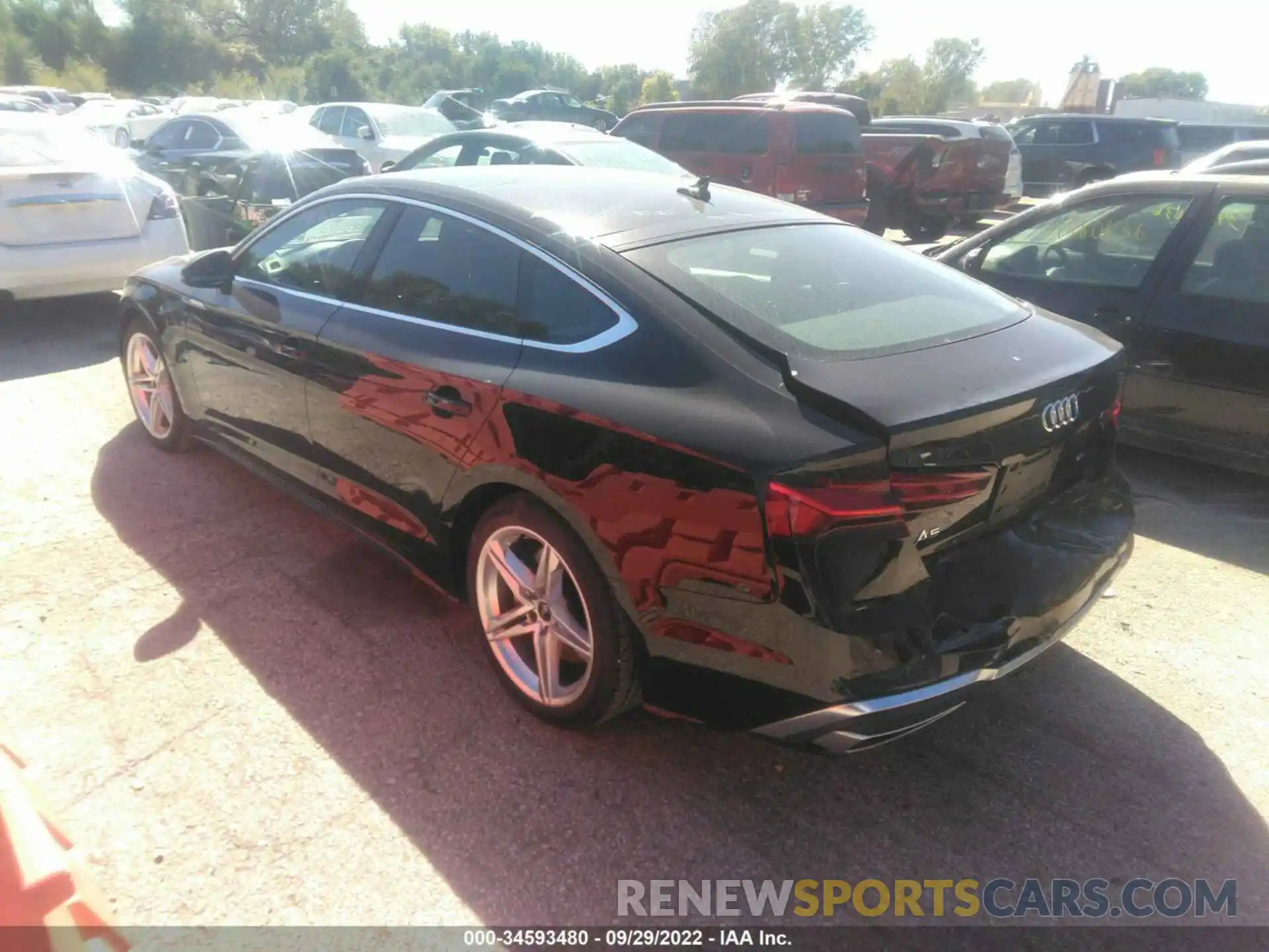 3 Photograph of a damaged car WAUDACF55NA013084 AUDI A5 SPORTBACK 2022