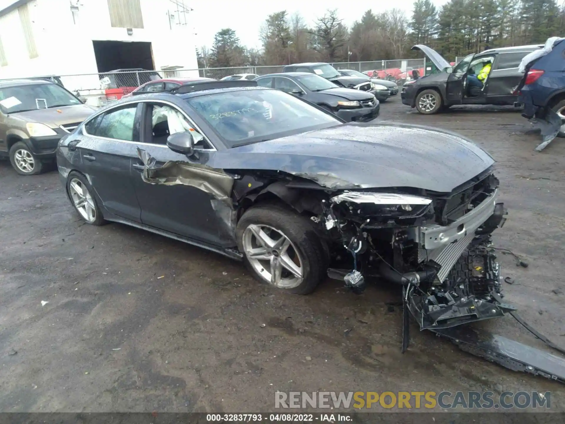 1 Photograph of a damaged car WAUFACF59NA009161 AUDI A5 SPORTBACK 2022