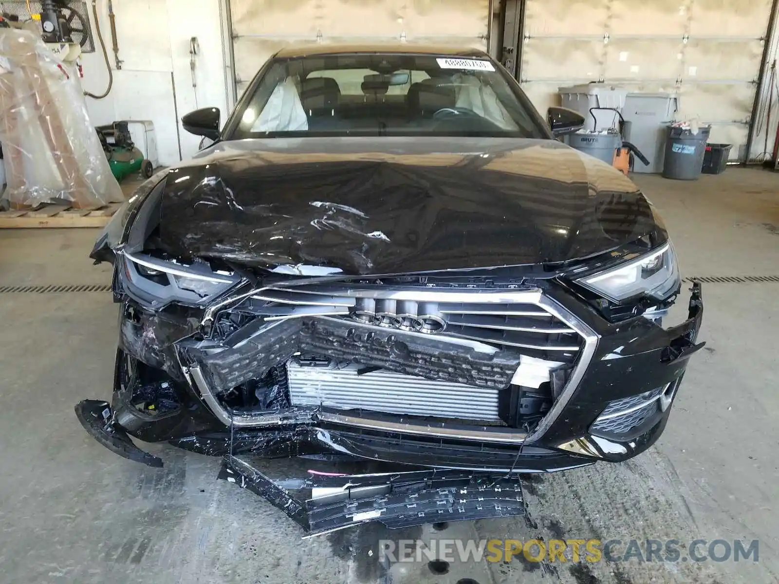 9 Photograph of a damaged car WAUD8AF23KN123173 AUDI A6 2019