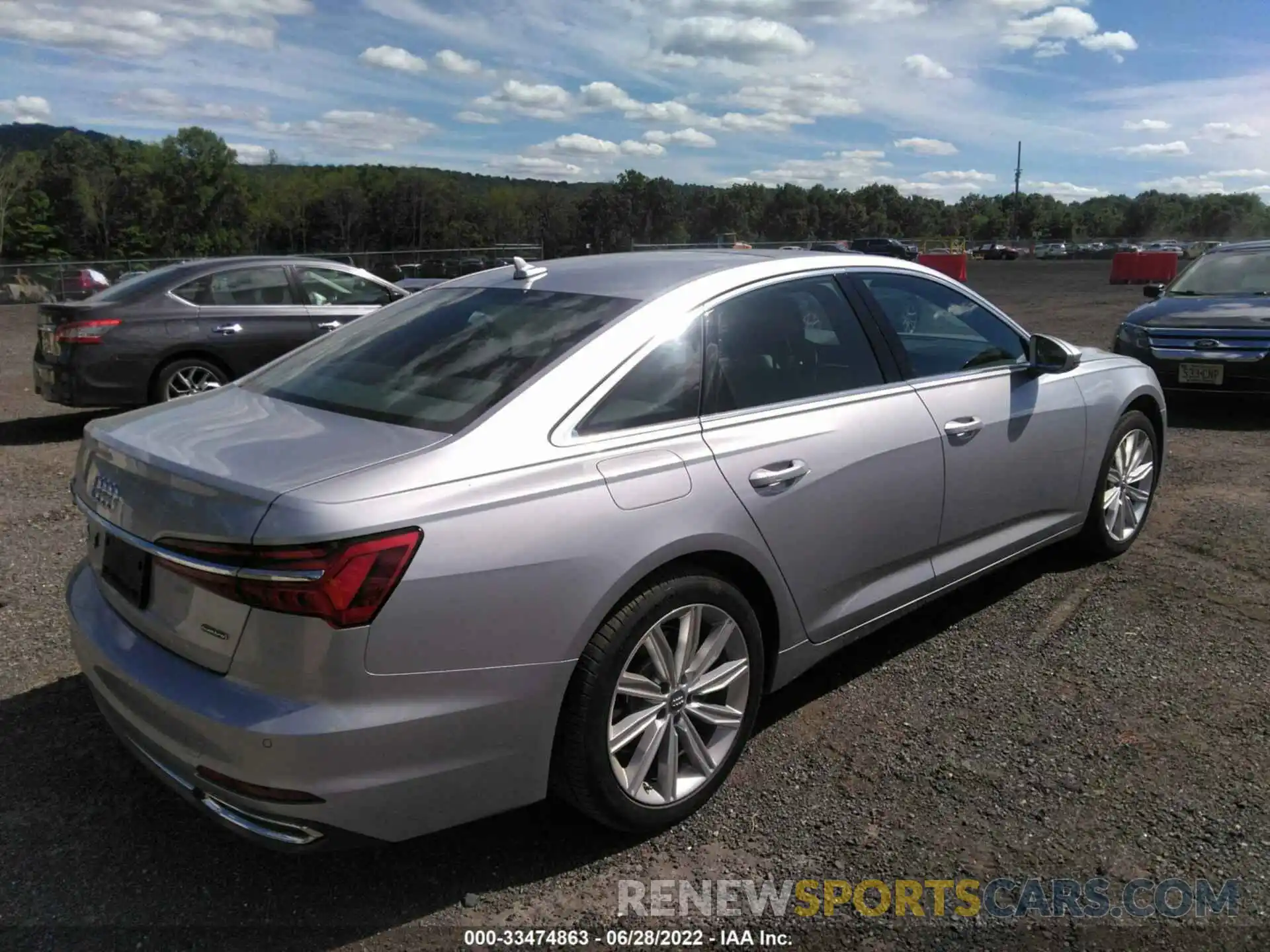 4 Photograph of a damaged car WAUD8AF24KN129466 AUDI A6 2019