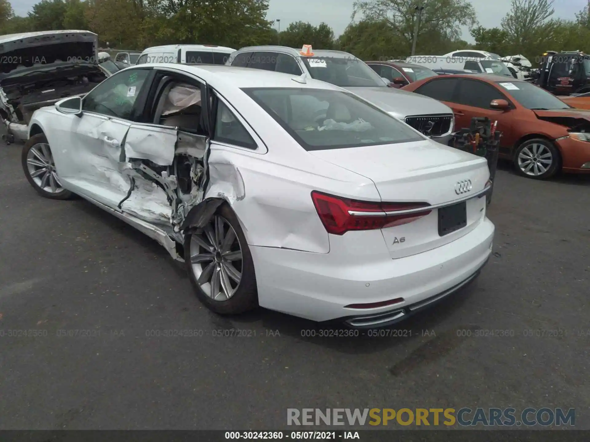 3 Photograph of a damaged car WAUD8AF25KN127533 AUDI A6 2019