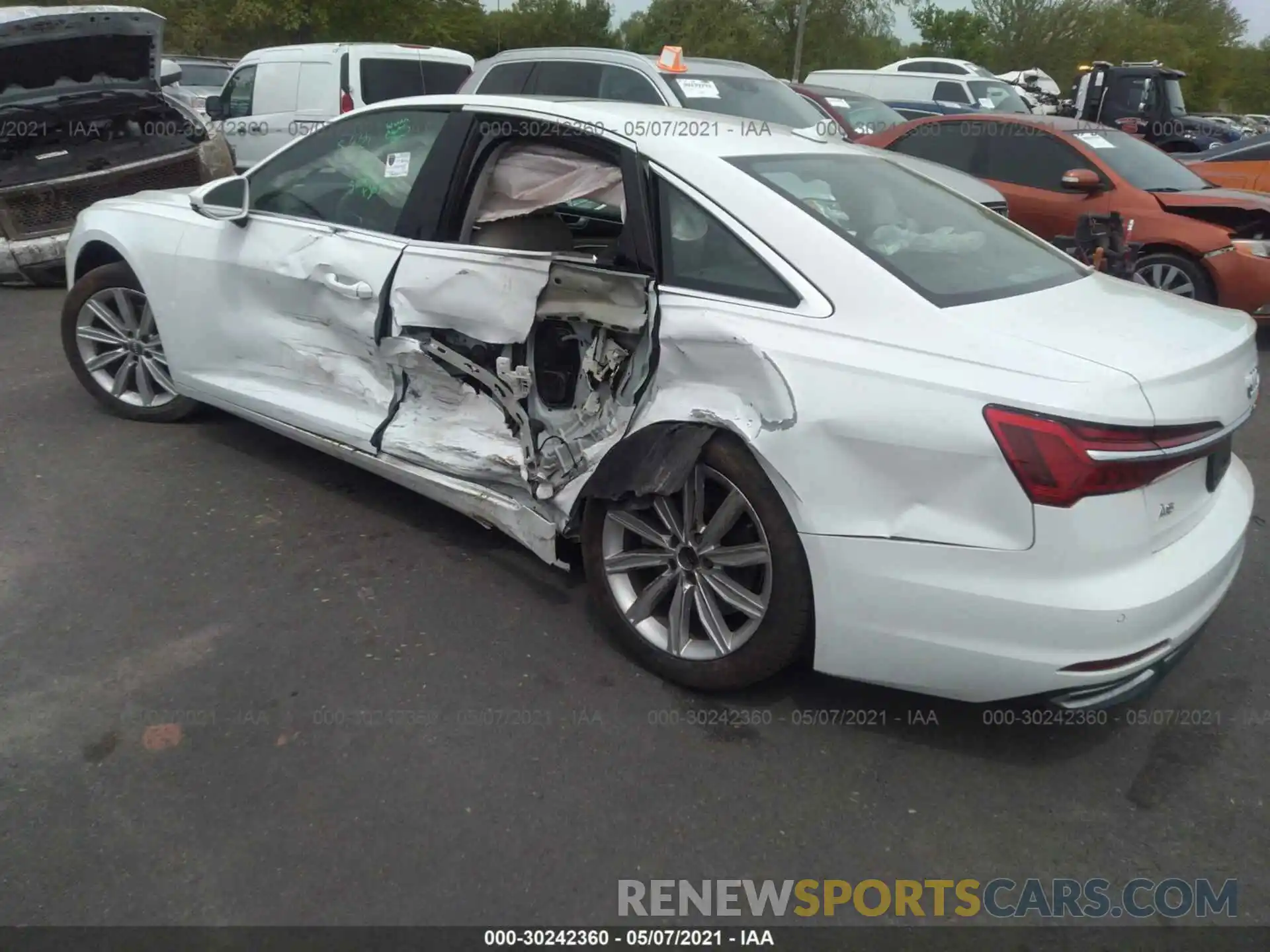 6 Photograph of a damaged car WAUD8AF25KN127533 AUDI A6 2019