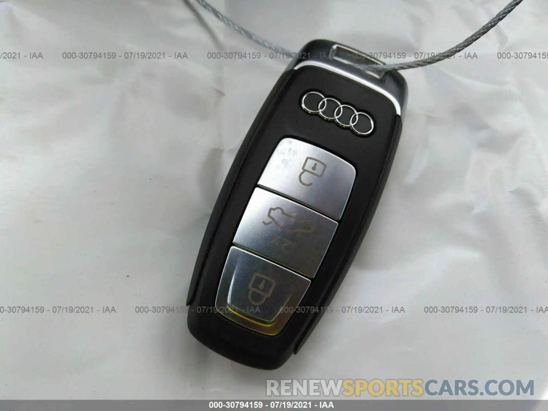 11 Фотография поврежденного автомобиля WAUD8AF2XKN126880 AUDI A6 2019