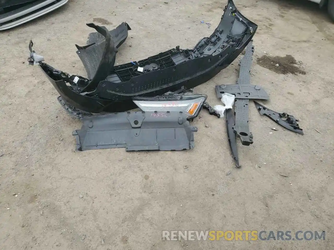 12 Фотография поврежденного автомобиля WAUE8AF22KN123315 AUDI A6 2019