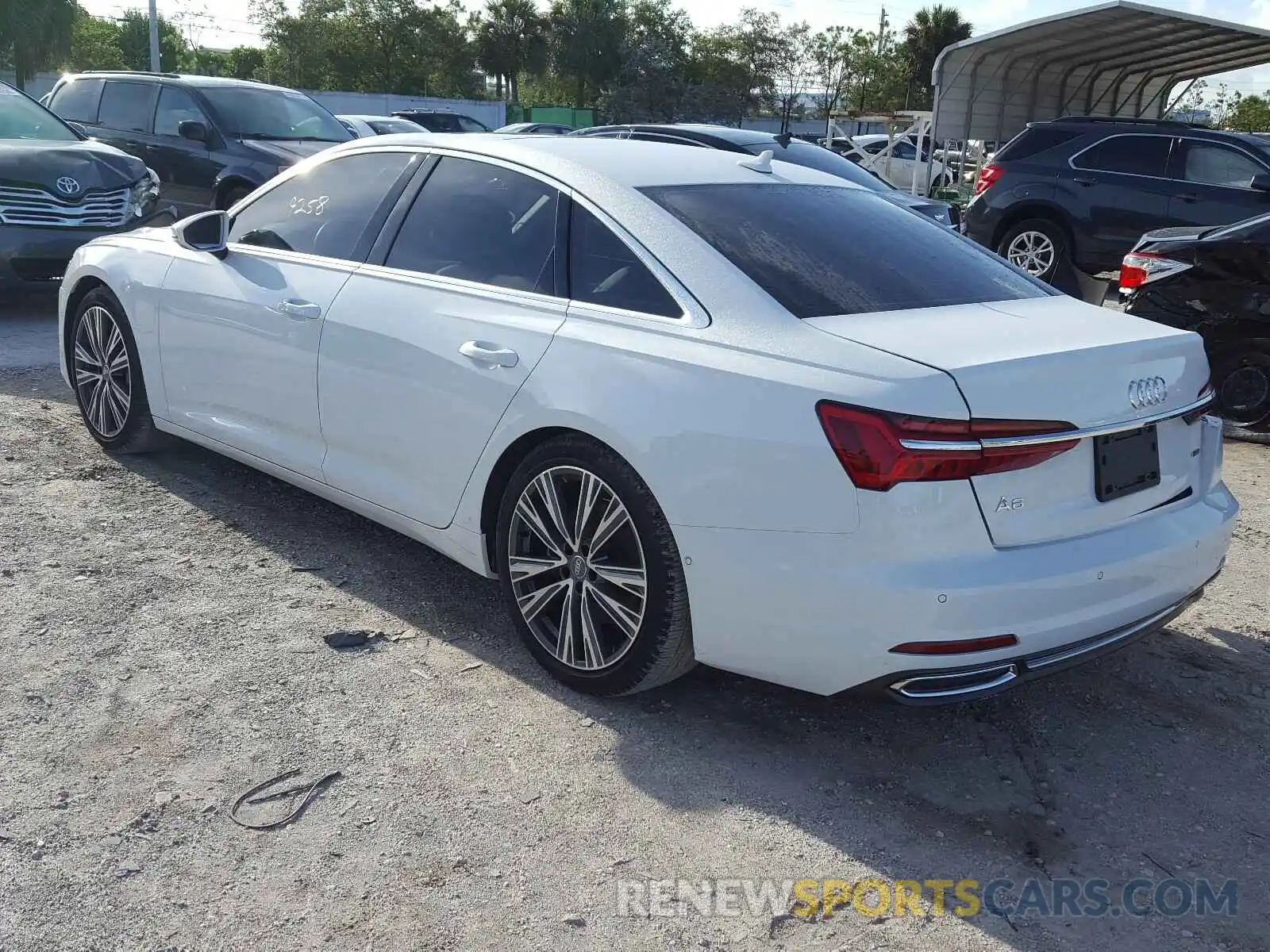 3 Фотография поврежденного автомобиля WAUE8AF25KN119145 AUDI A6 2019