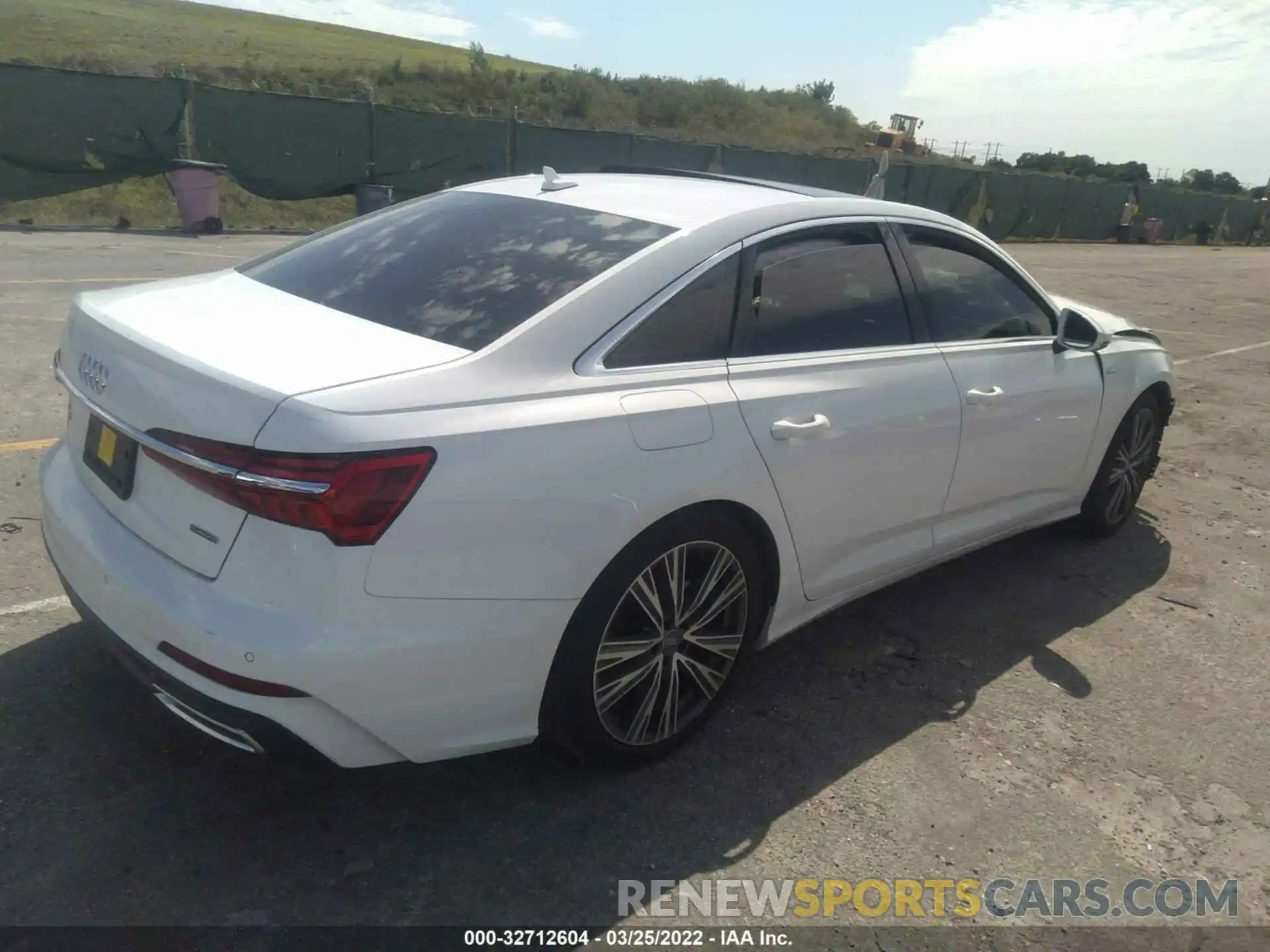 4 Photograph of a damaged car WAUK2AF24KN058682 AUDI A6 2019