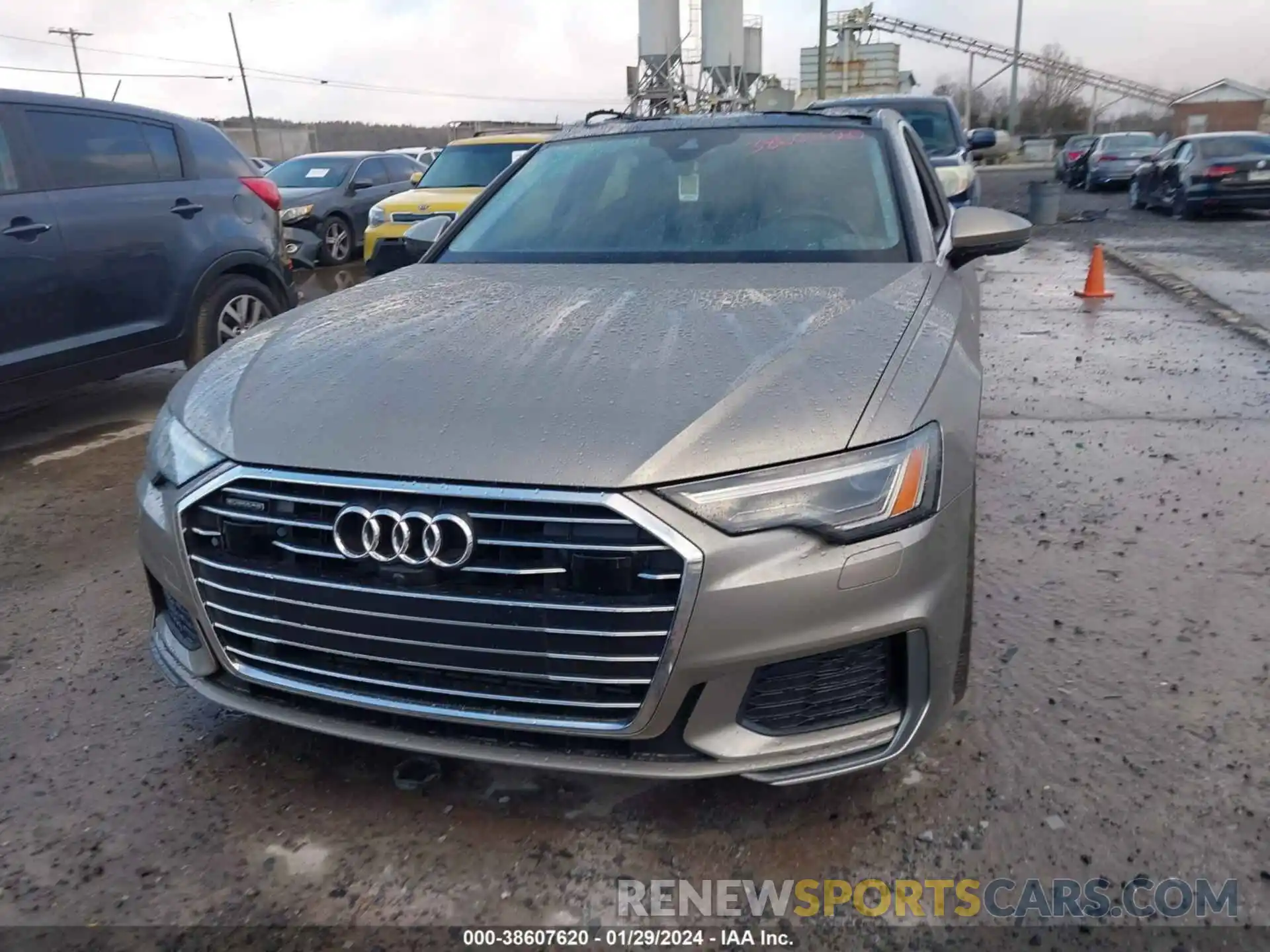 12 Фотография поврежденного автомобиля WAUL2AF21KN047563 AUDI A6 2019