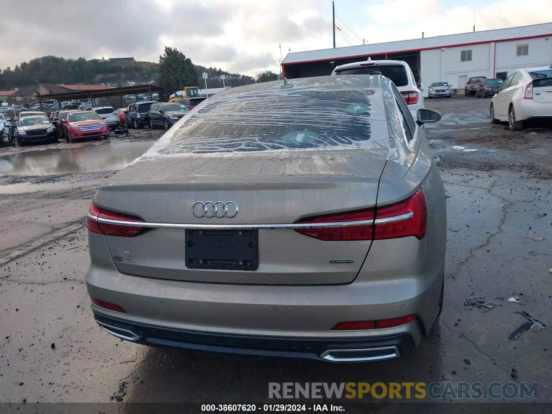 16 Photograph of a damaged car WAUL2AF21KN047563 AUDI A6 2019