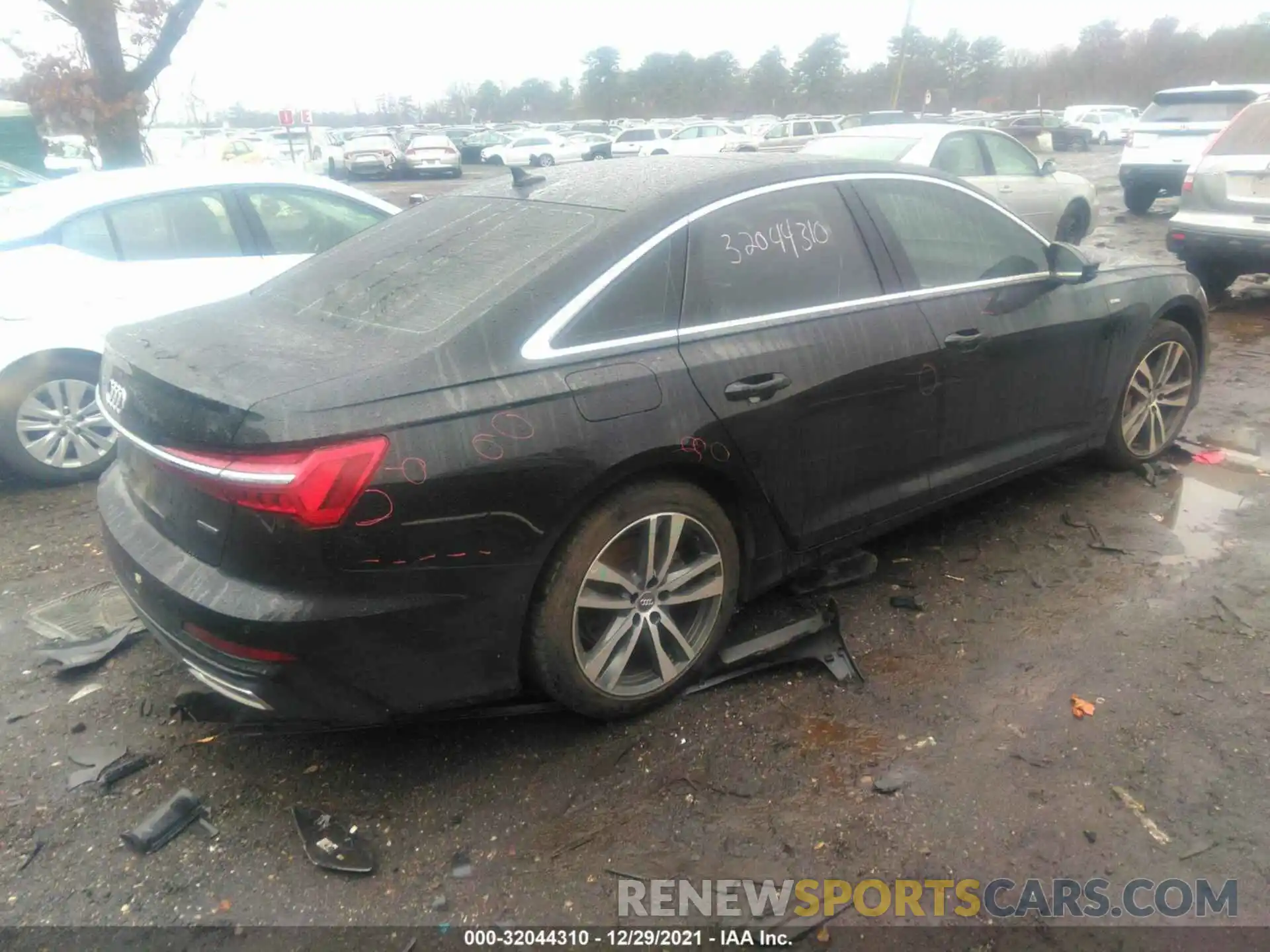 4 Photograph of a damaged car WAUL2AF21KN055758 AUDI A6 2019