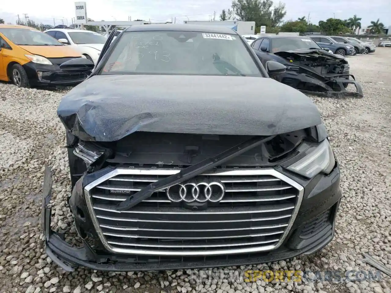 10 Photograph of a damaged car WAUL2AF28KN066093 AUDI A6 2019