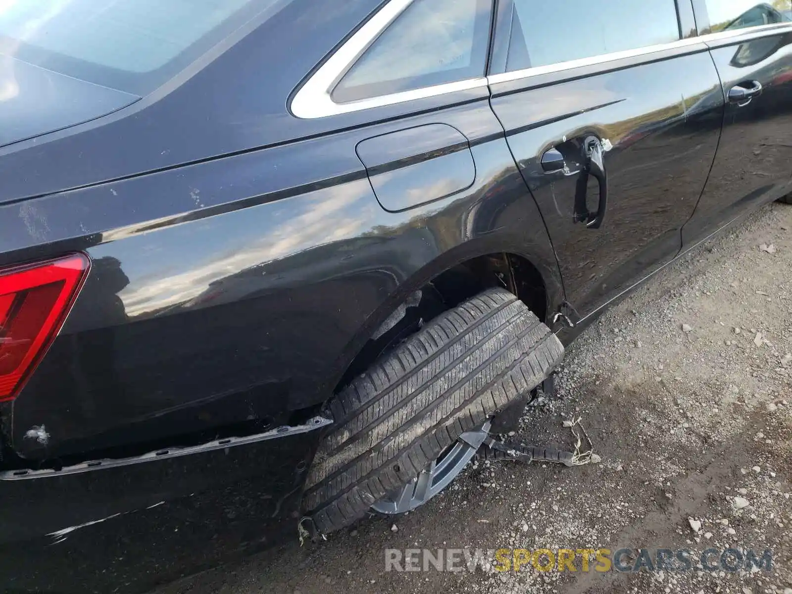 9 Photograph of a damaged car WAUL2AF2XKN027621 AUDI A6 2019