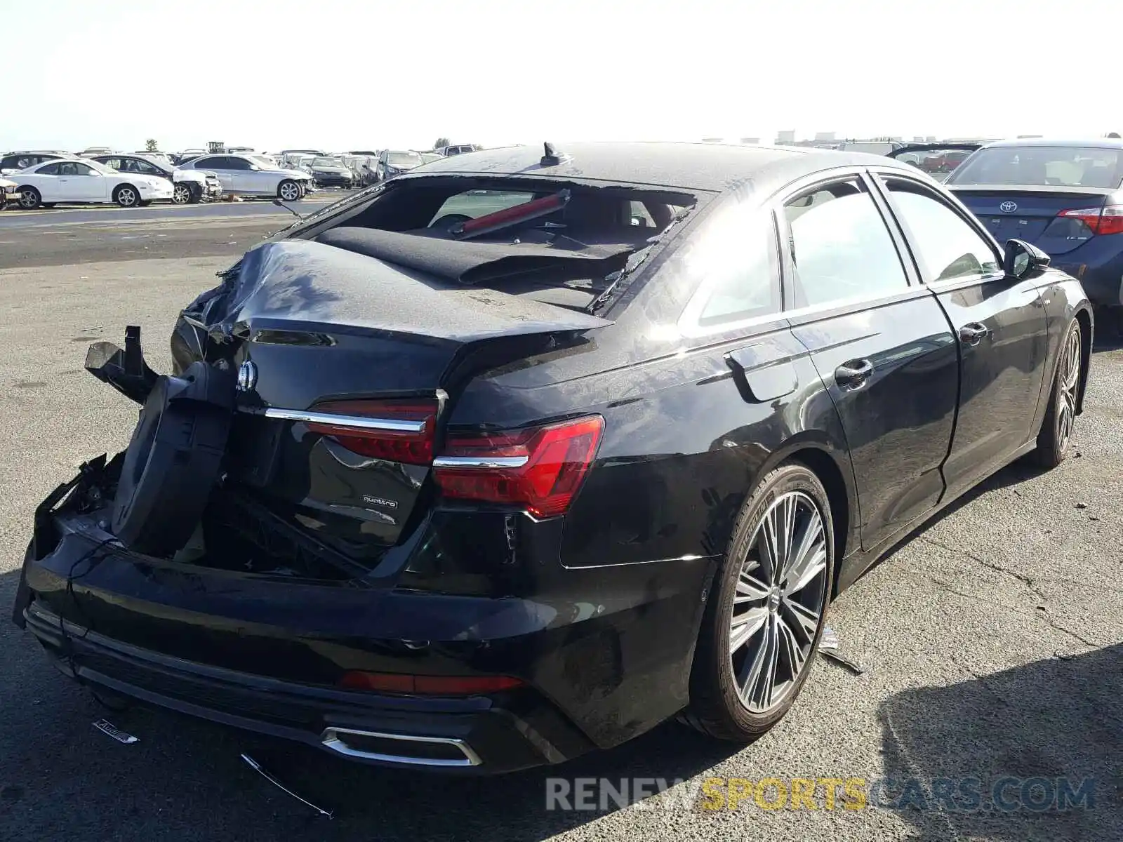 4 Photograph of a damaged car WAUL2AF2XKN044614 AUDI A6 2019