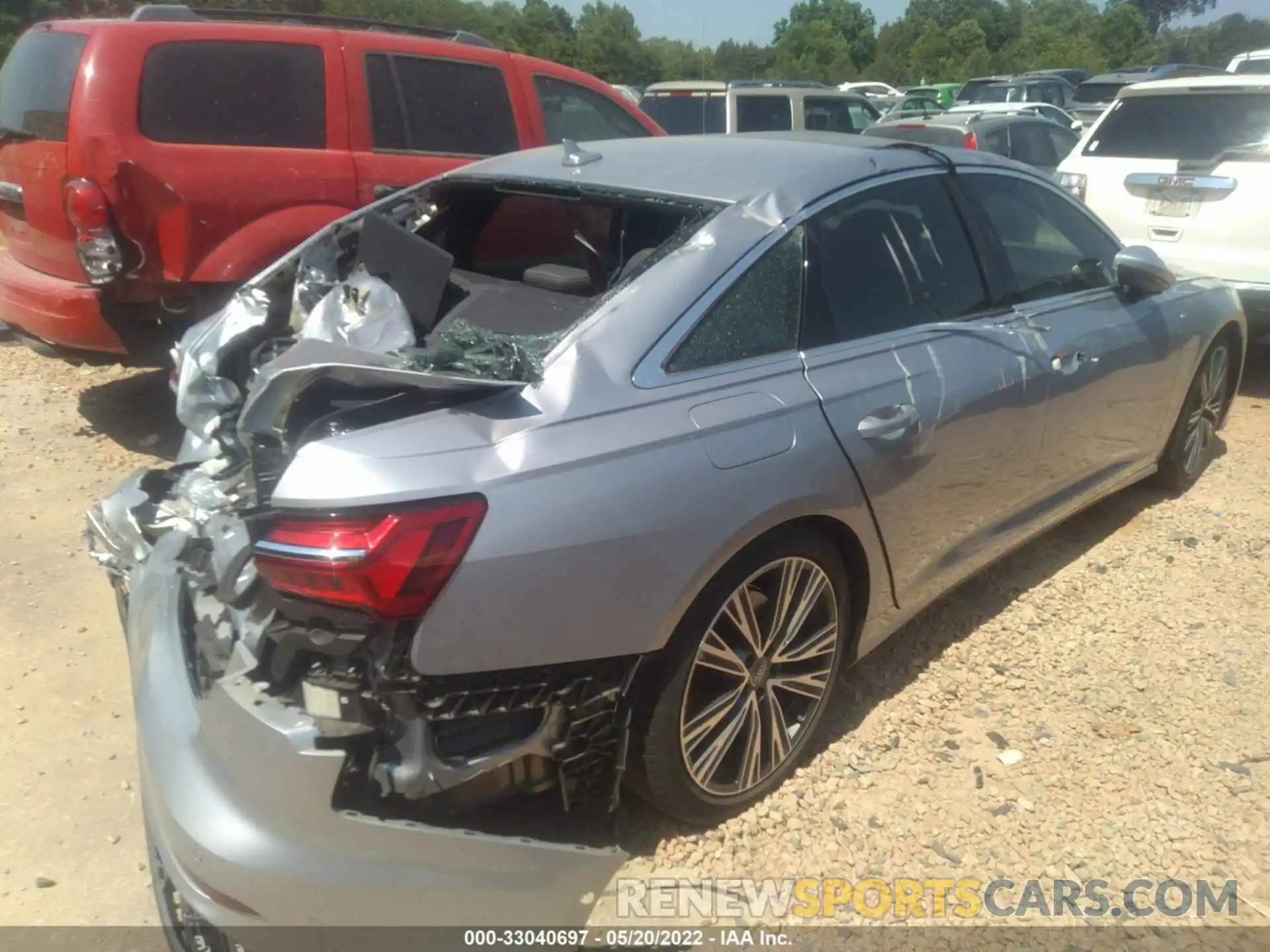 4 Photograph of a damaged car WAUL2AF2XKN080531 AUDI A6 2019