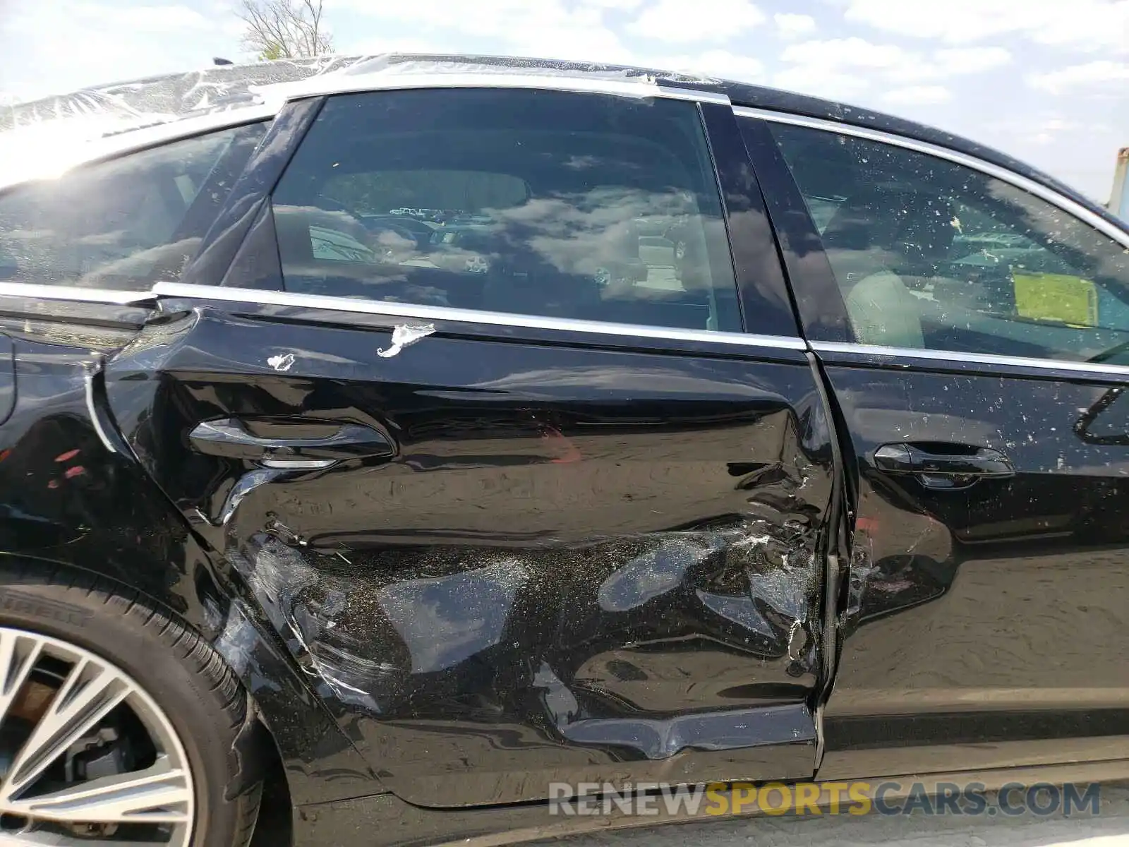 9 Photograph of a damaged car WAUL2AF2XKN084935 AUDI A6 2019